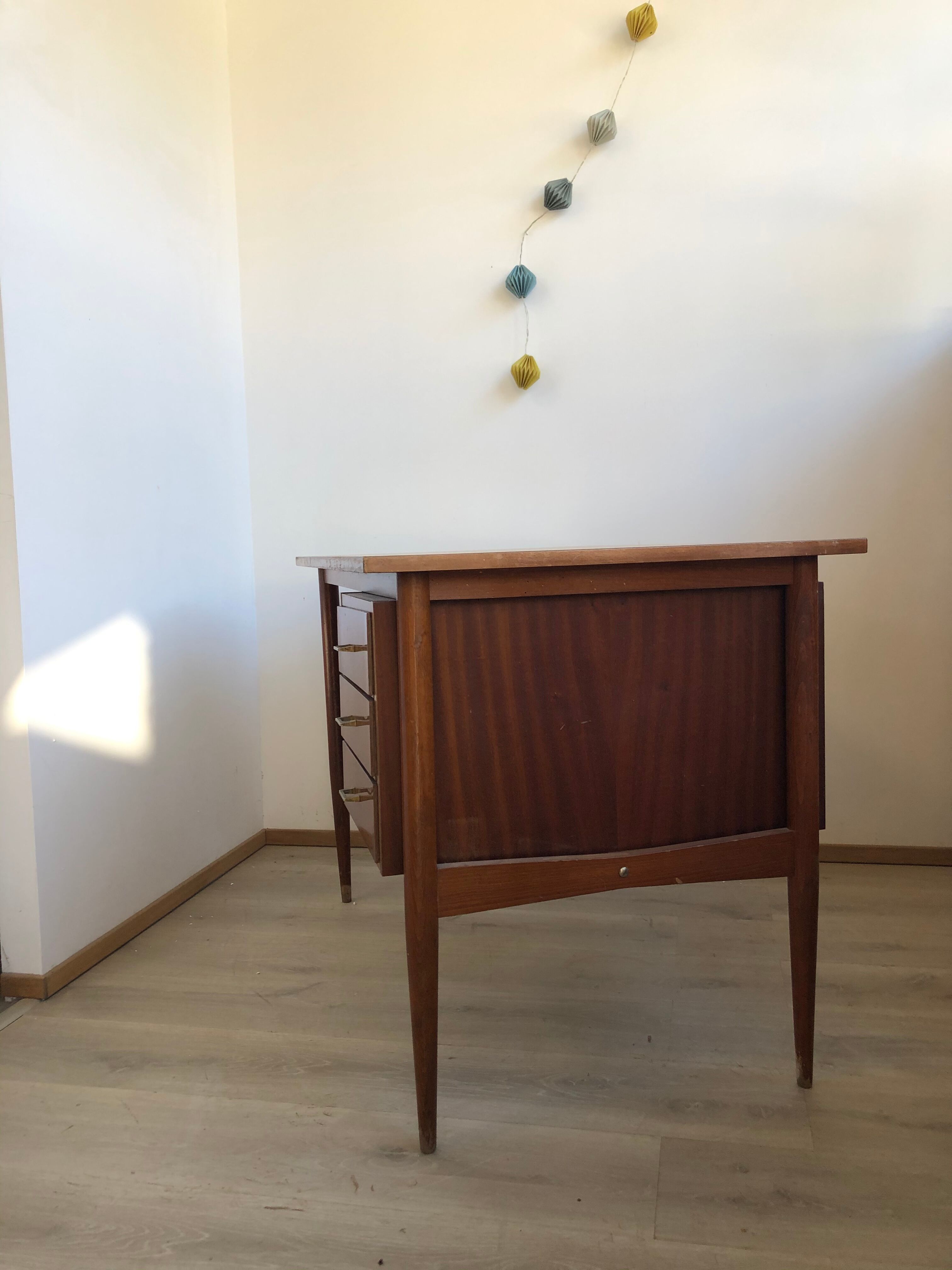 Desk with pencil feet from 1963