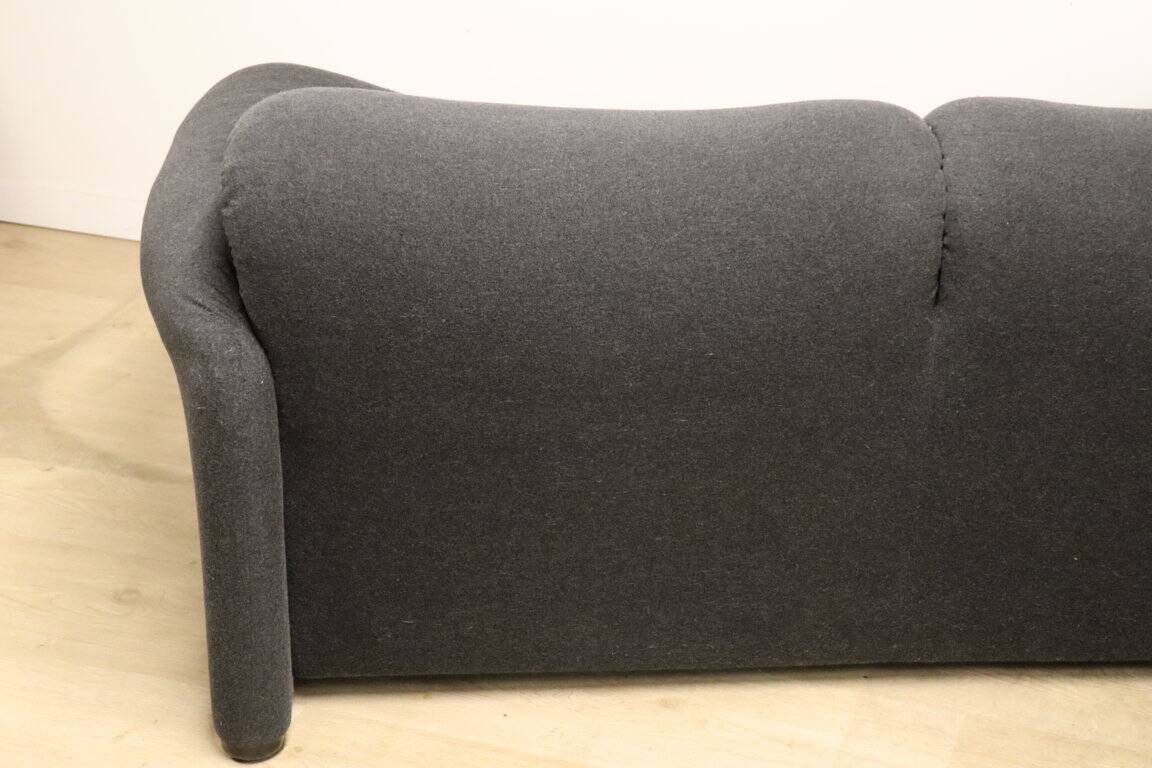 “Maralunga” sofa by Vico Magistretti for Cassina in tweed
