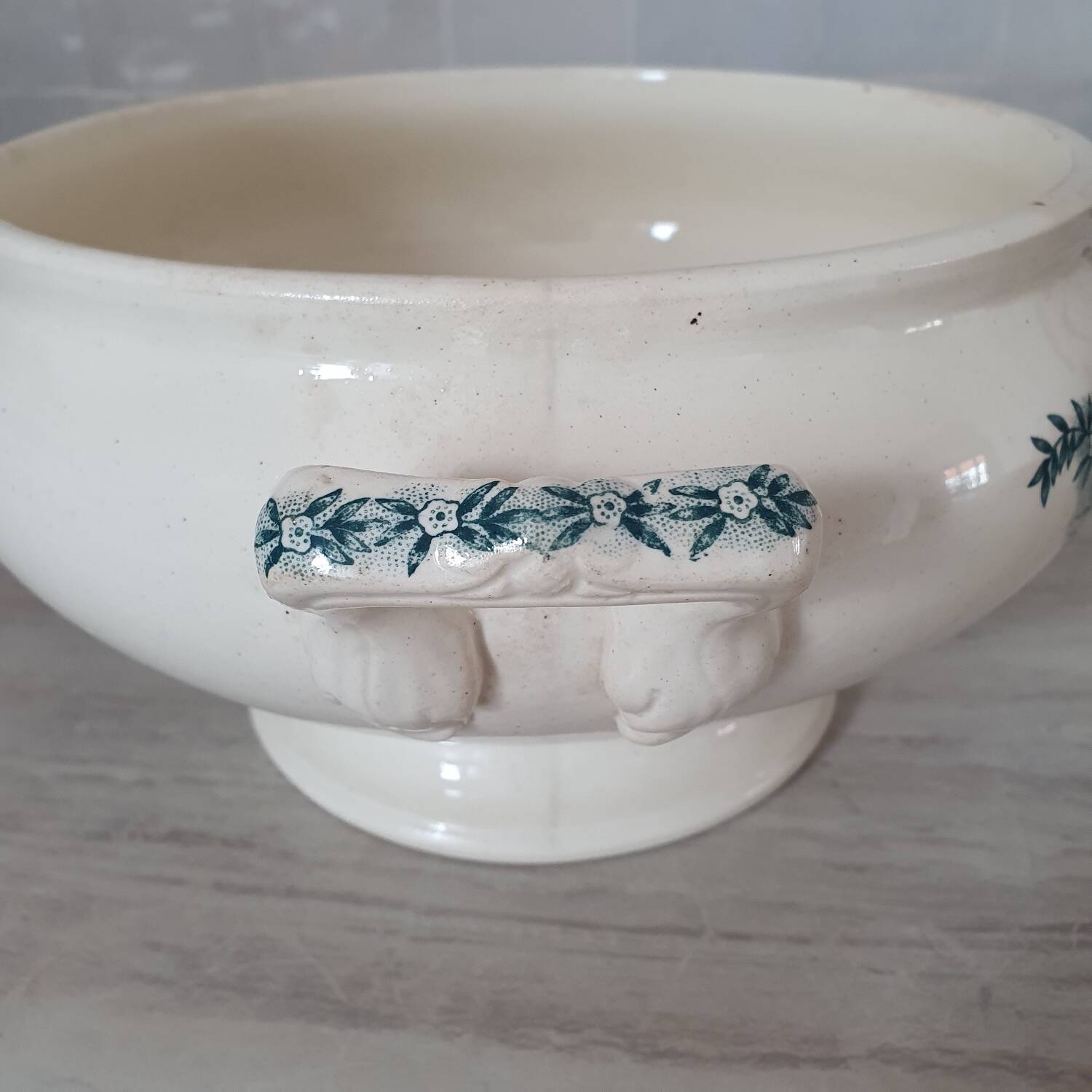 Longchamps Iron Earth Soup Tureen, Lutetia