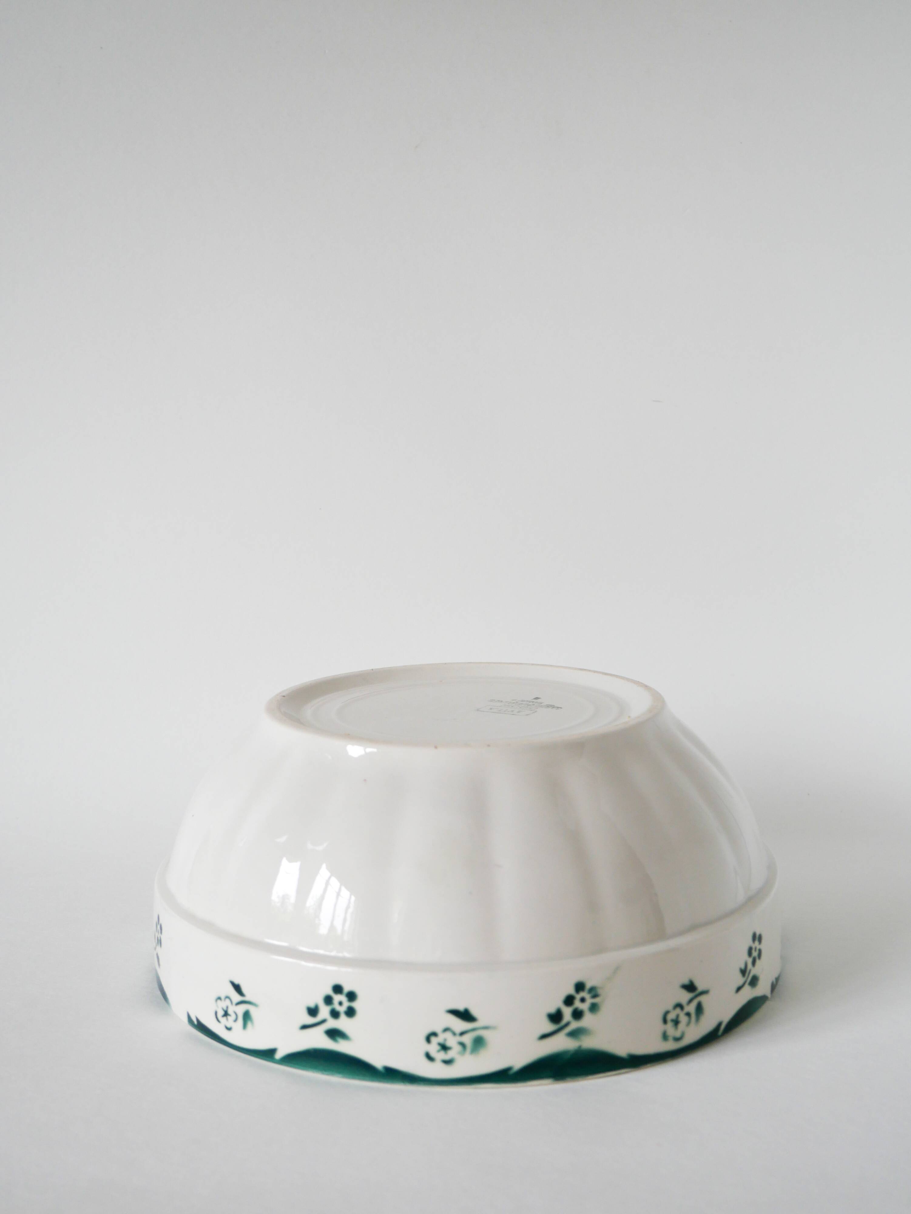 Digoin Sarreguemines green salad bowl, Avila model, 1940