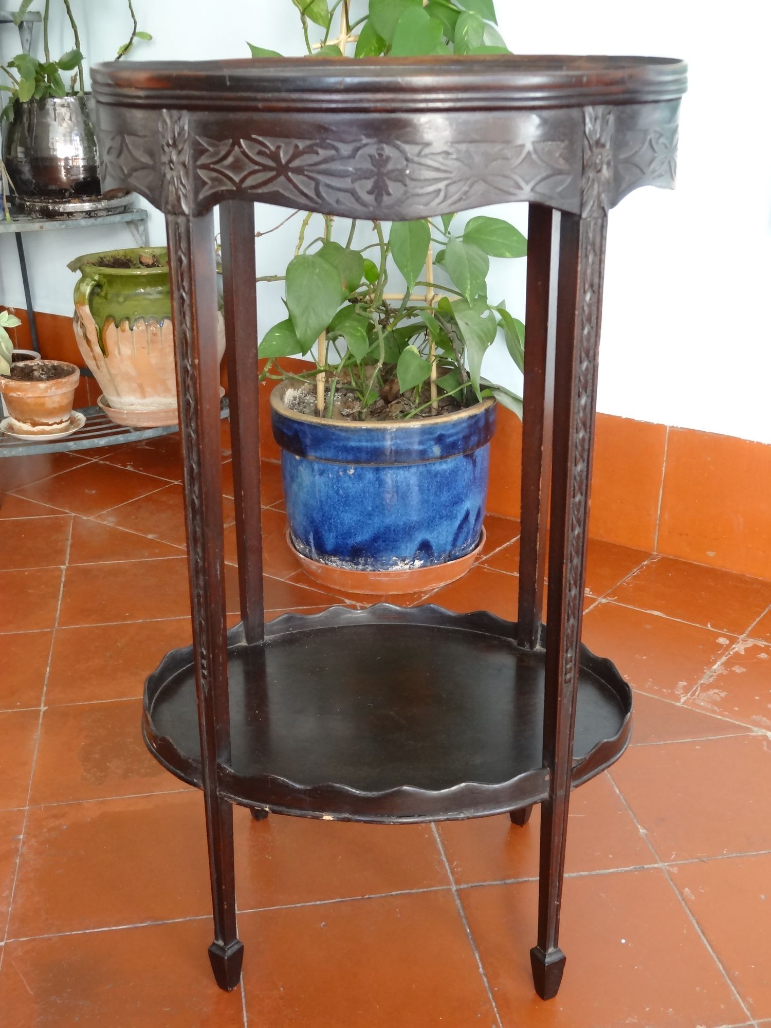 Carved wooden pedestal table with double trays 41 x 72 cm