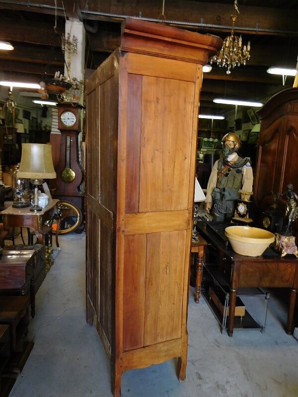 Bonnetiere in cherry 1 door 1 drawer of the xix century