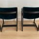 Fauteuil vintage en velours vert et bois noir