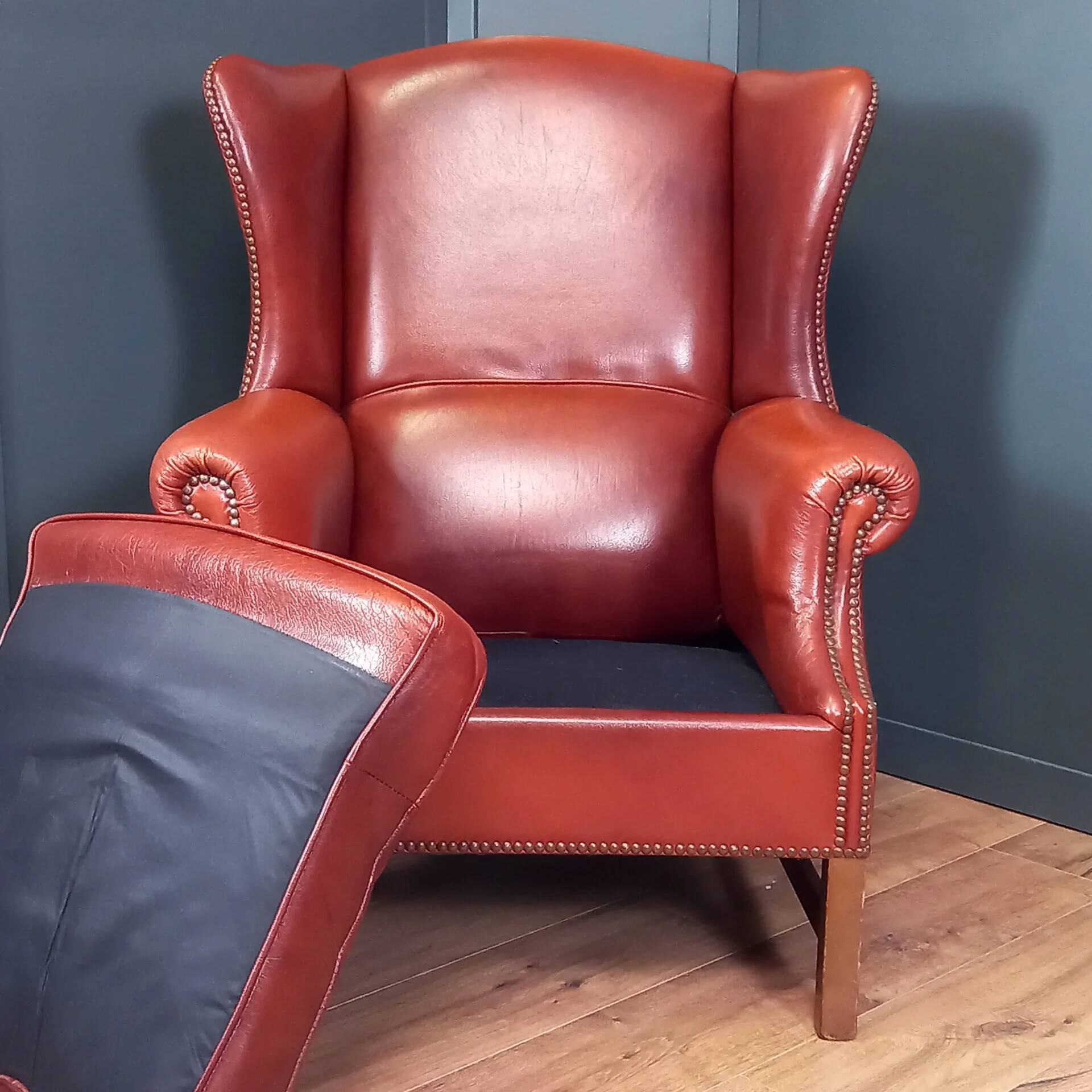 Large English sheepskin wingback armchair - Wingback chair - Arm chair