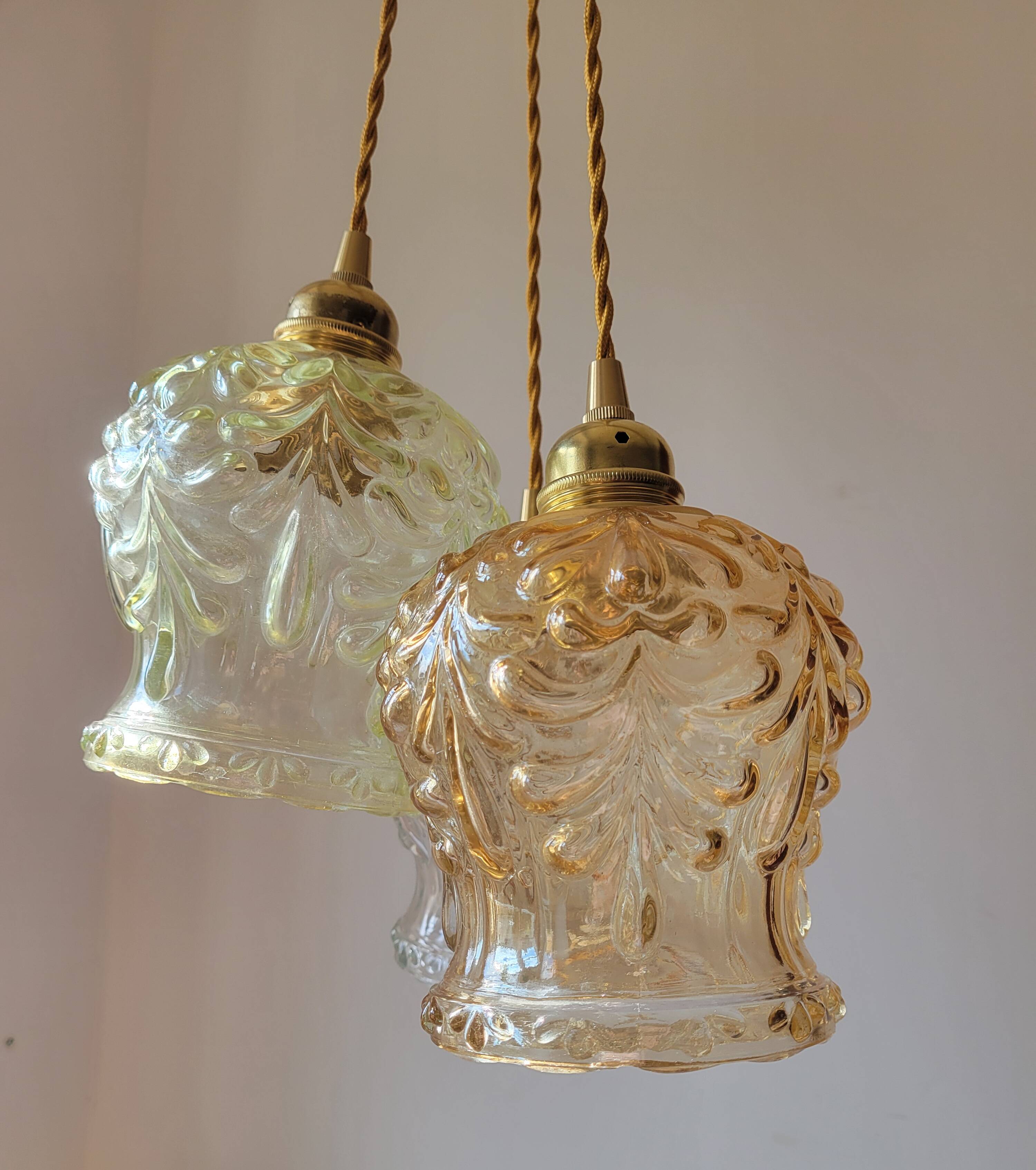 Trio de suspensions en verre moulé