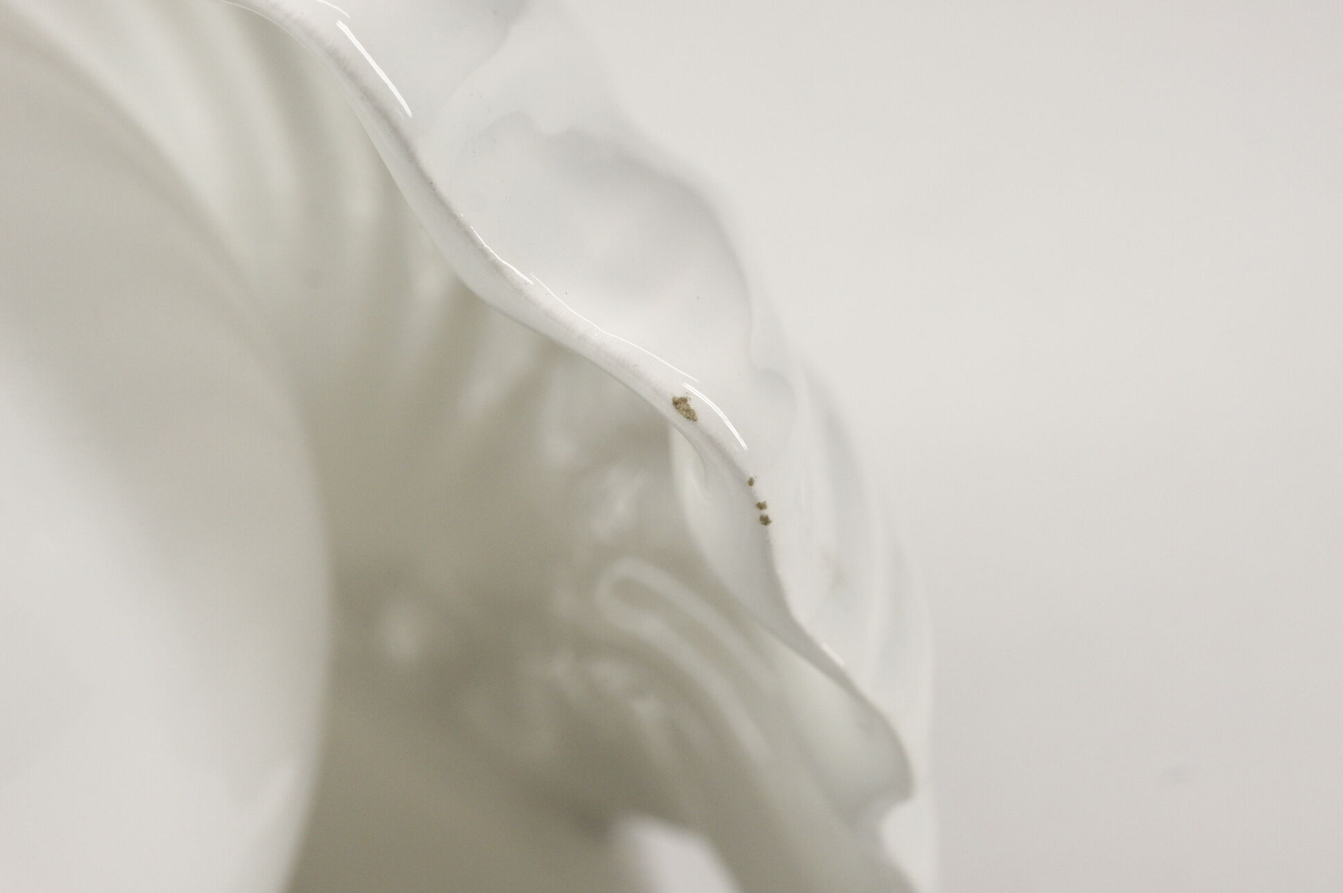 Ceramic lamp shell vintage white manises Spain 70s