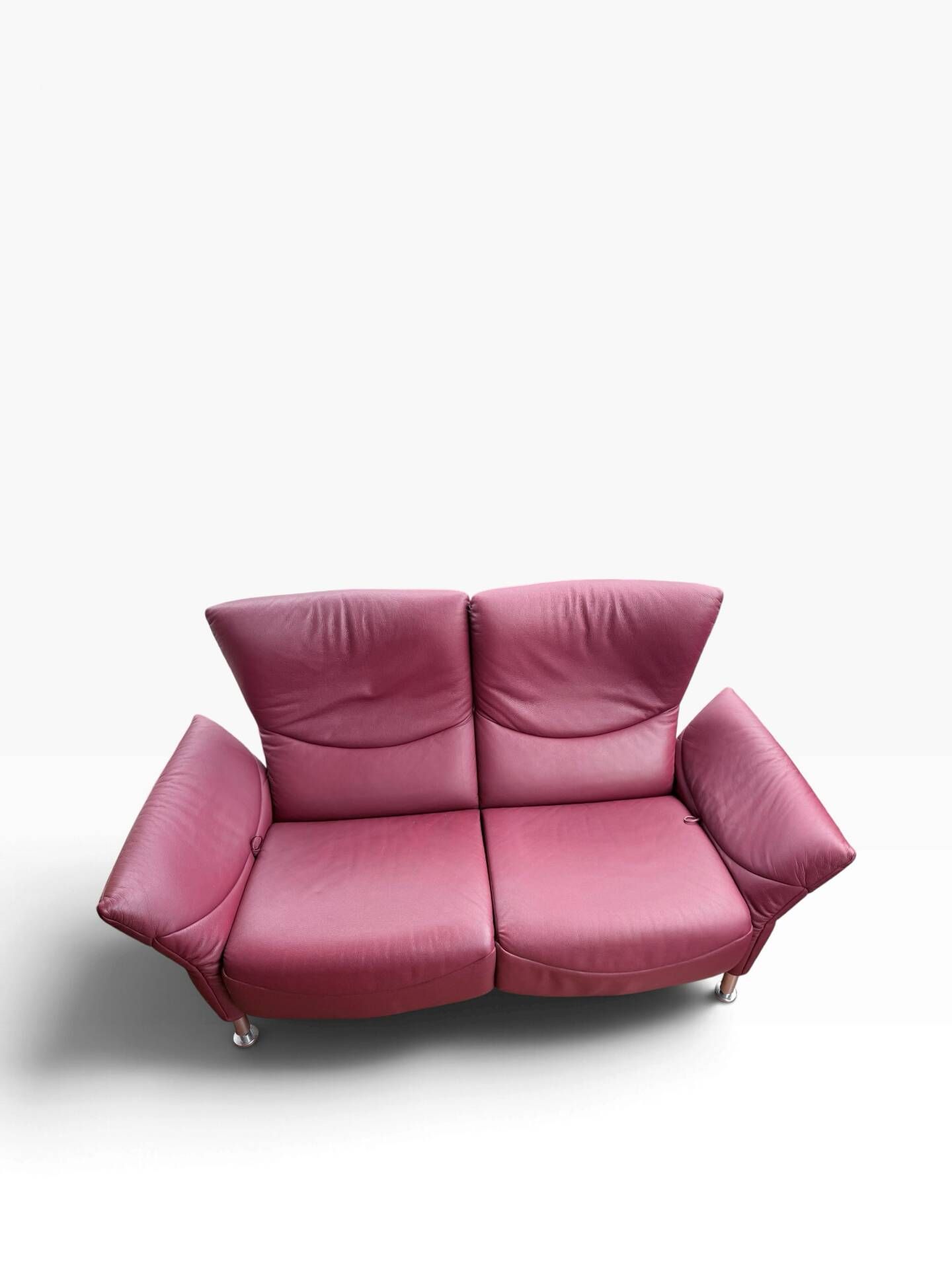Two-seater sofa DS 145 in red leather by de Sede, 1990s.