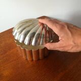 Shell box