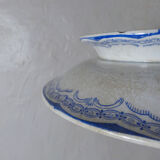 Ancienne assiette sur pied papillon, Terre de Fer Gien