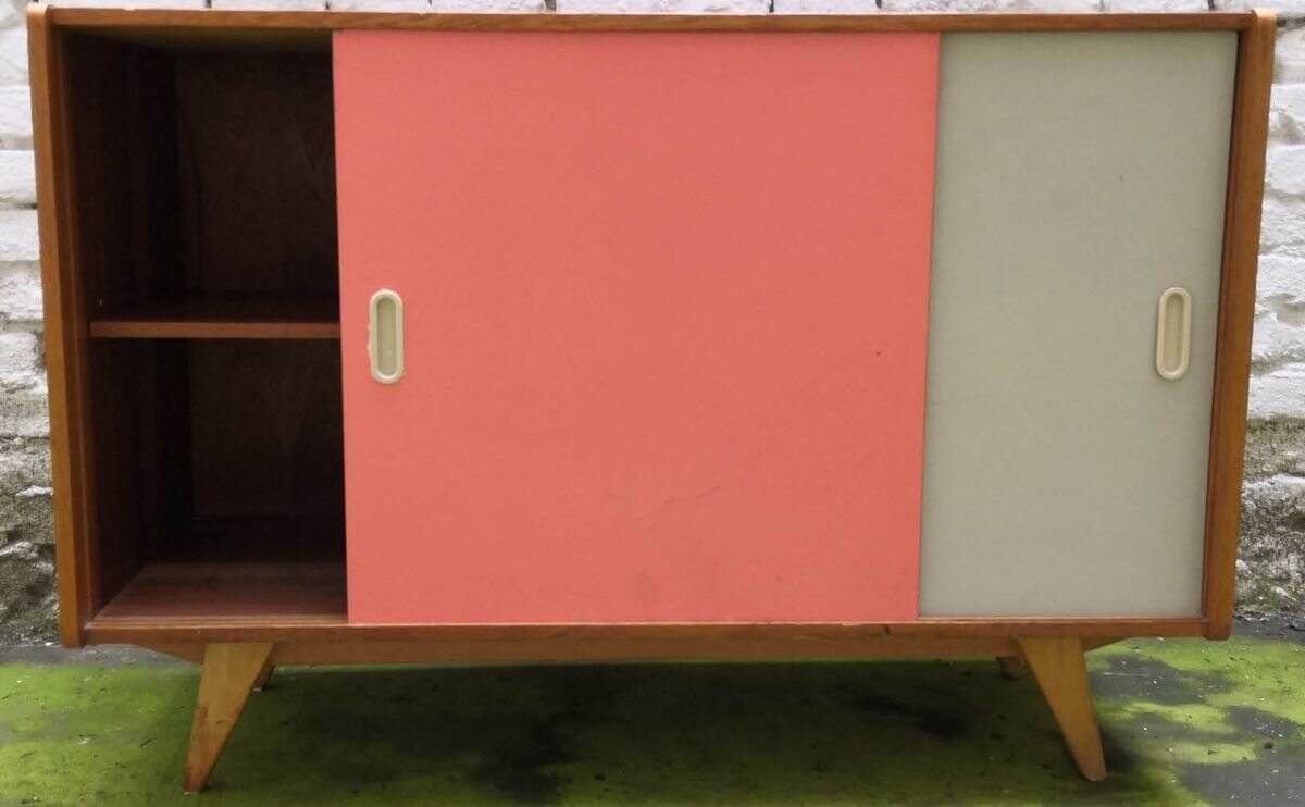 Enfilade U452 in brown and white wood by Jiří Jiroutek, 1960s