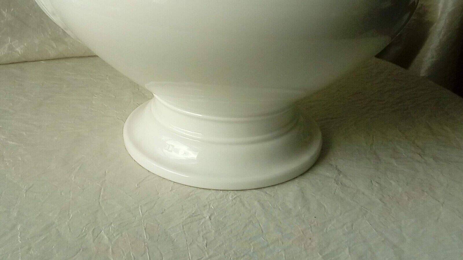 Paris white porcelain tender table early 20th century