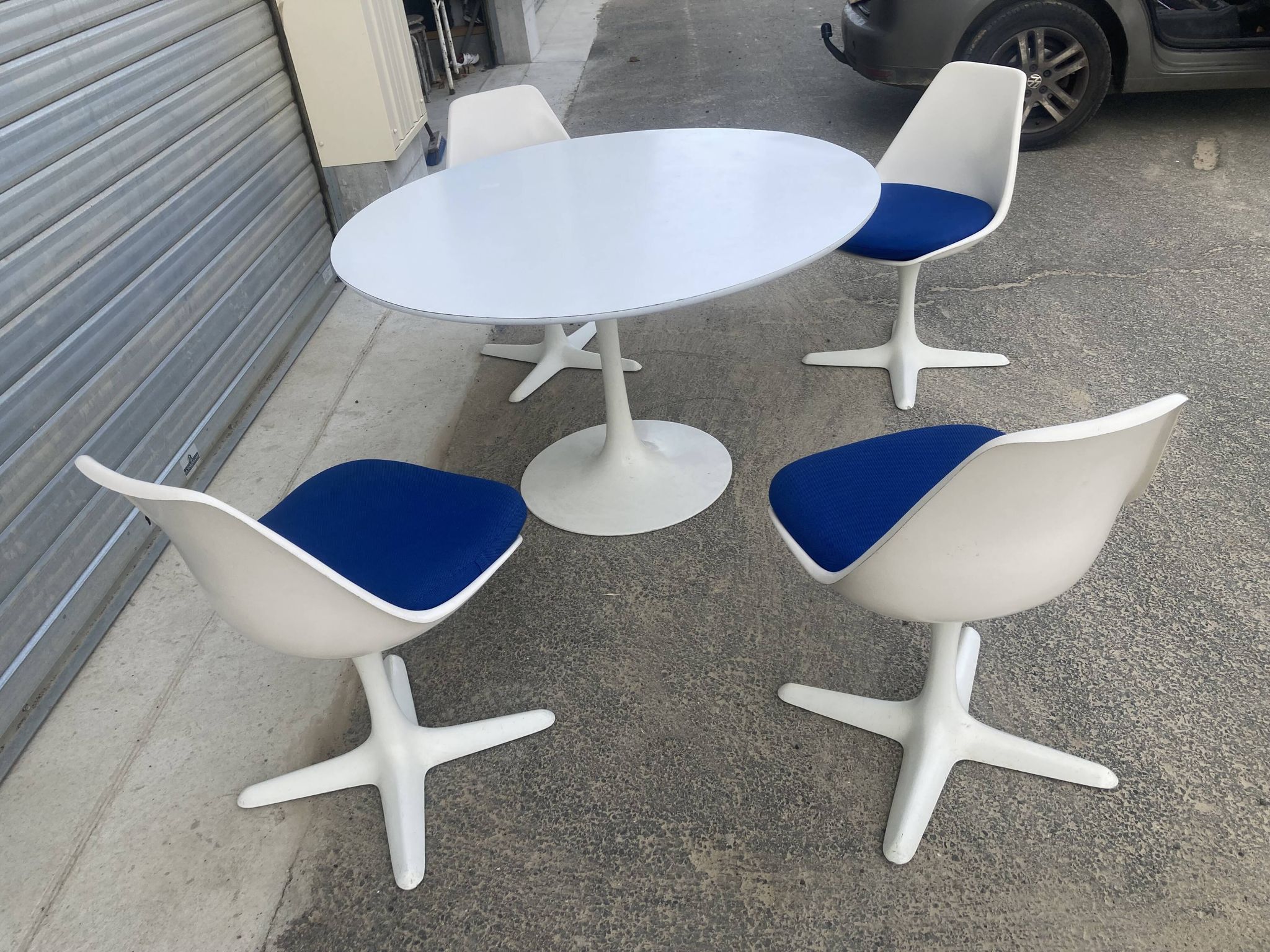 Table et 4 chaises Maurice Burke pour Arkana 1967