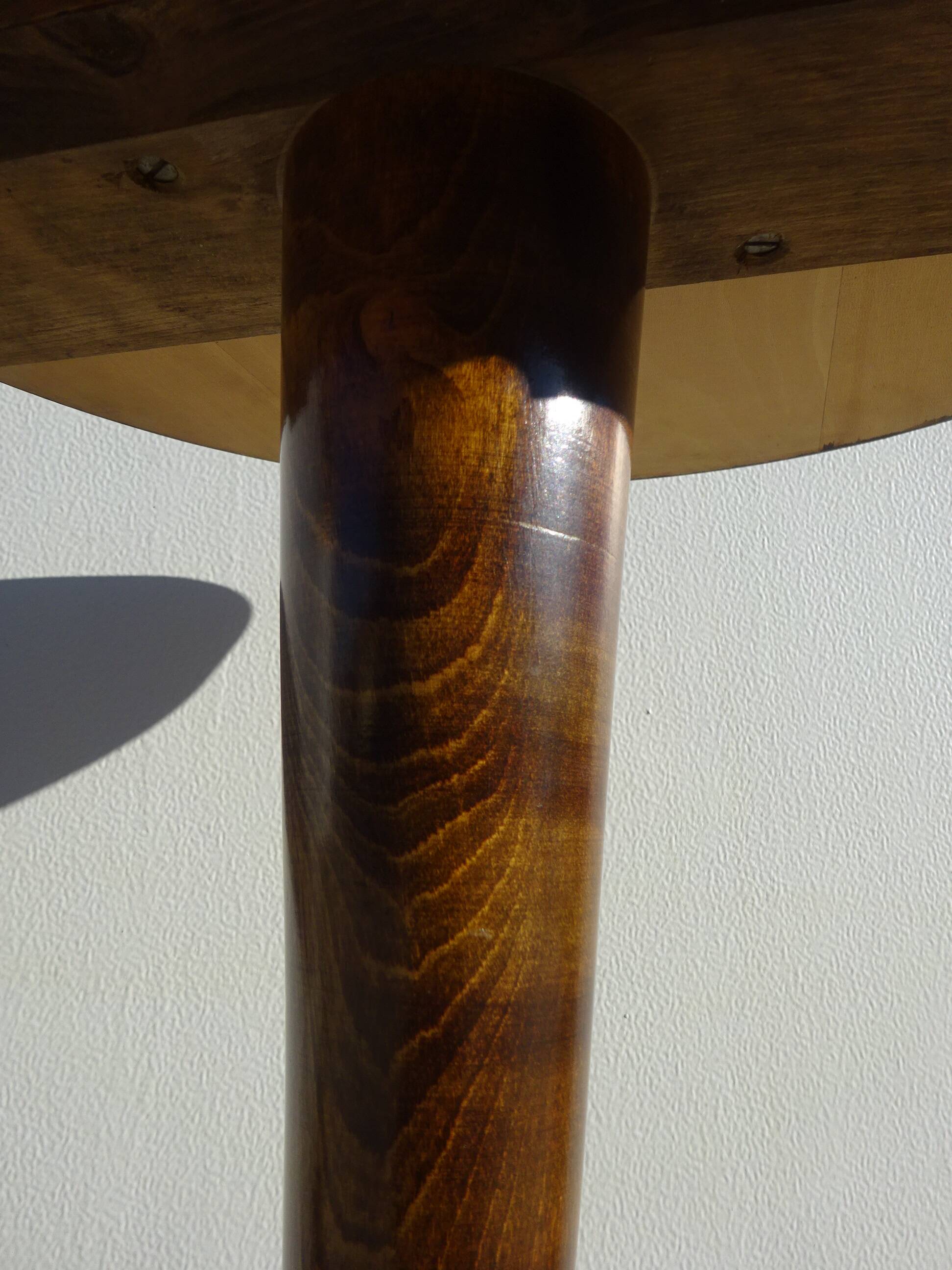 Solid wood pedestal table, Ø60cm