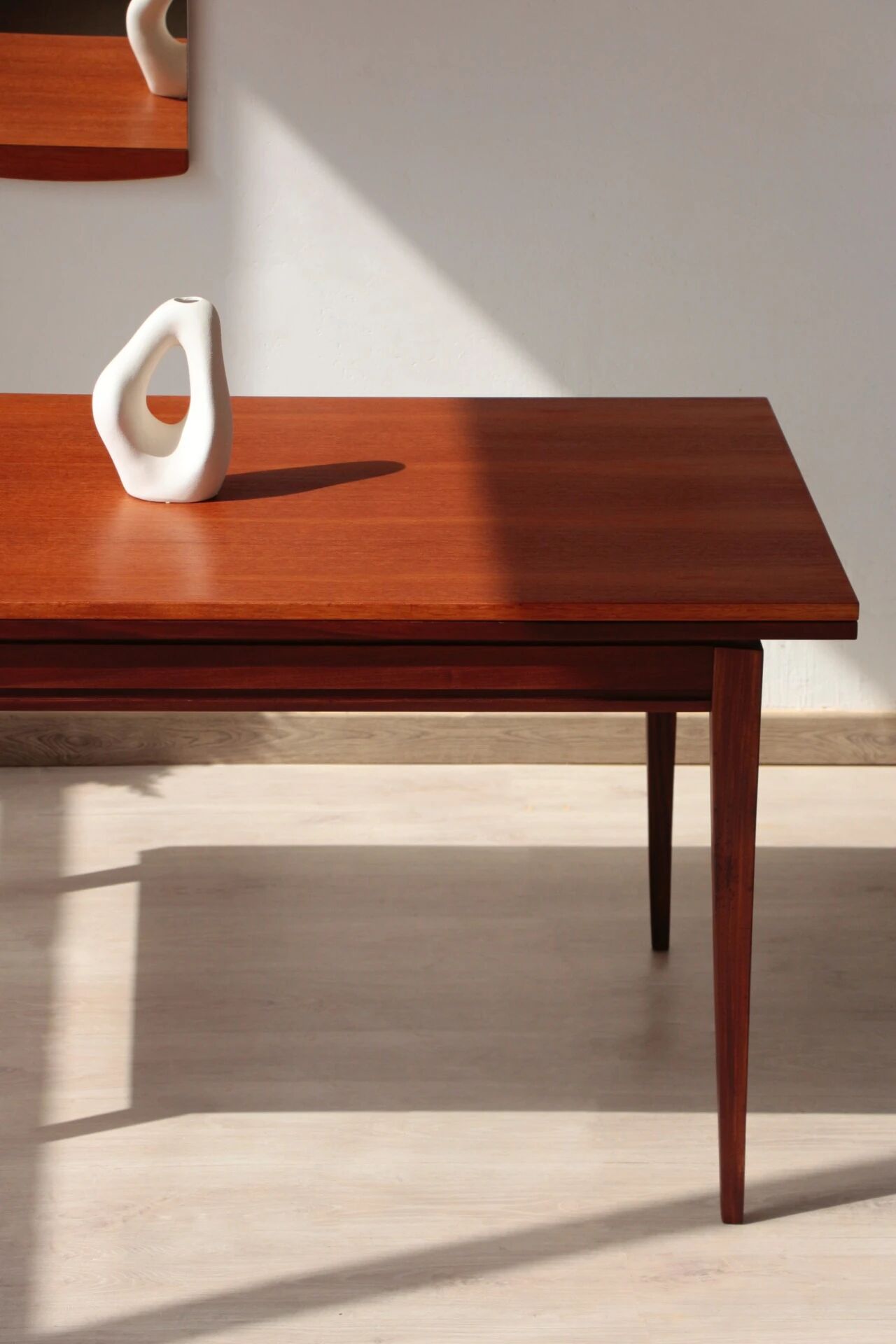 Vintage teak and afromosia dining table – extendable Scandinavian design