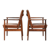 Pair of "Ark" armchairs by Arne Vodder