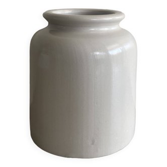 Stoneware pot