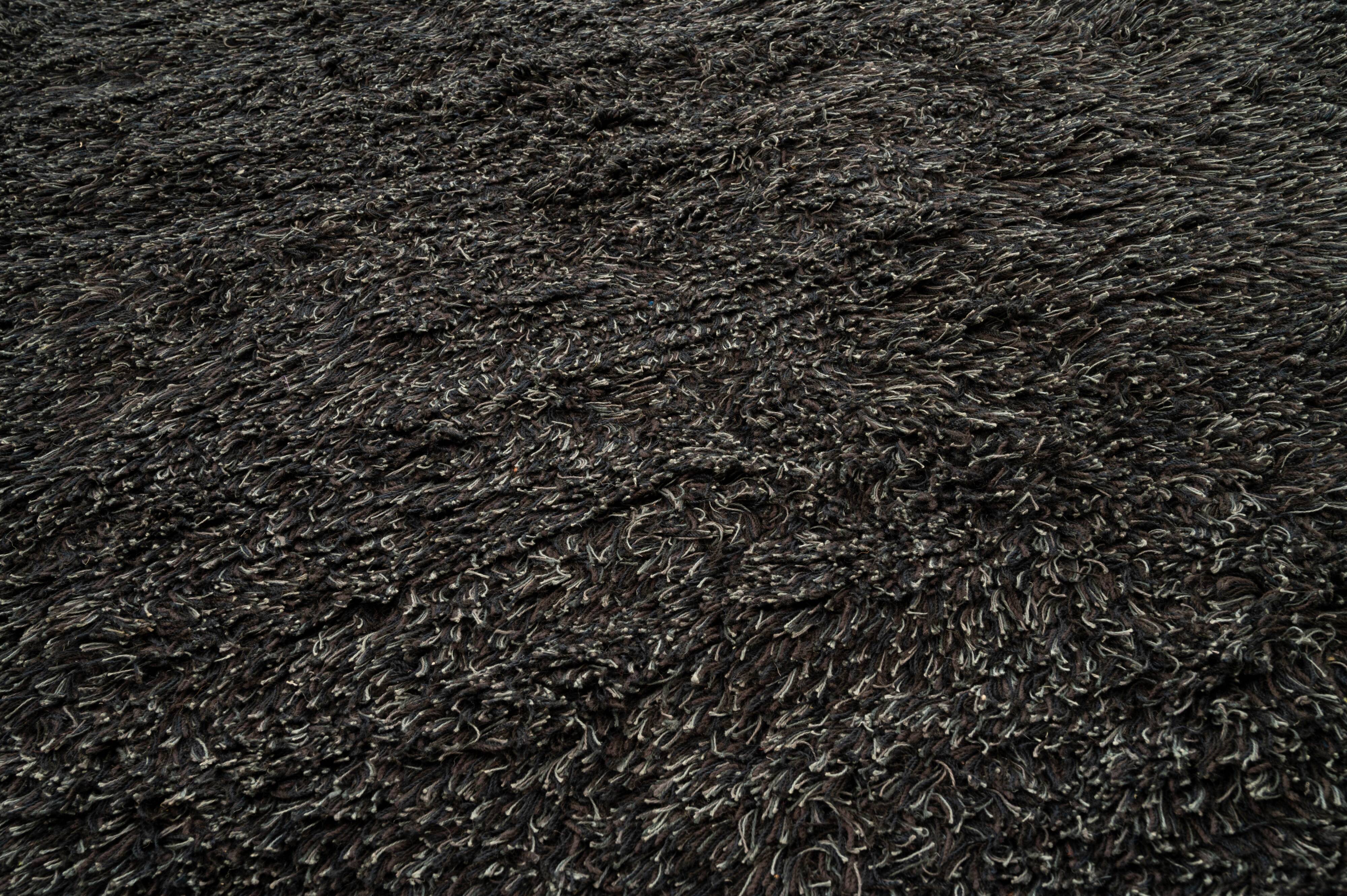 NOS Scandinavian design rya rug by Mio. Round, dia 193 cm