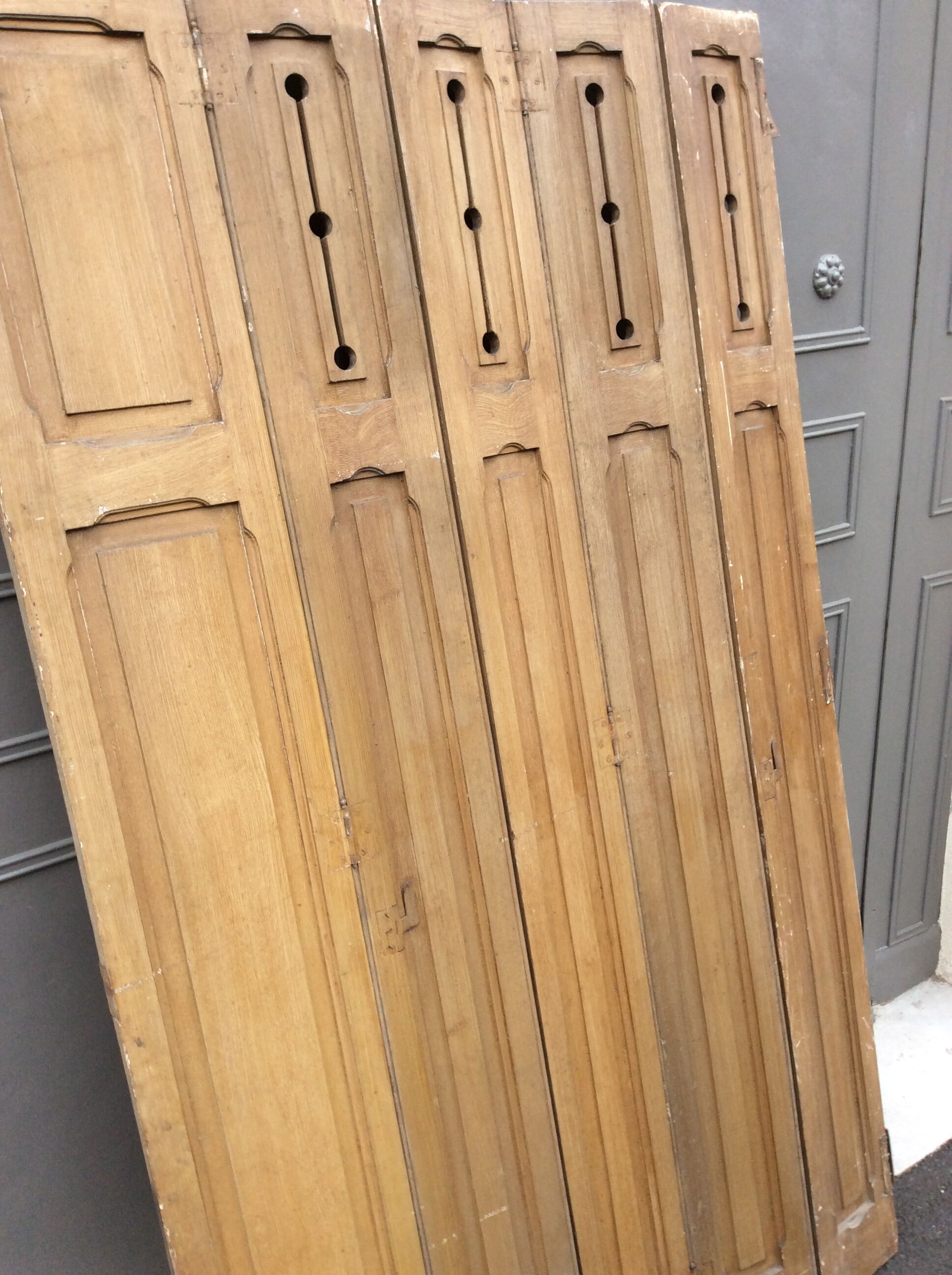 5-pane vintage wooden shutters
