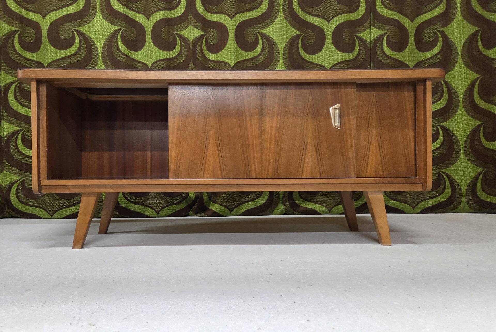 Lowboard enfilade with sliding doors, 1970s vintage.