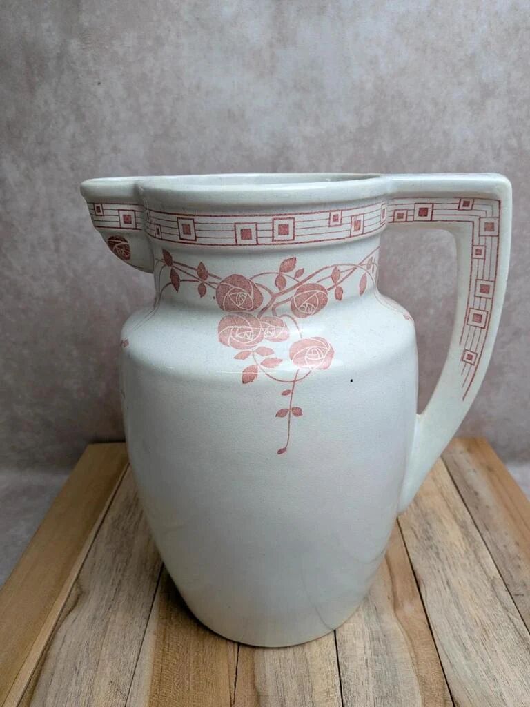 Old ironstone jug from Creil and Montereau, Rosen model.