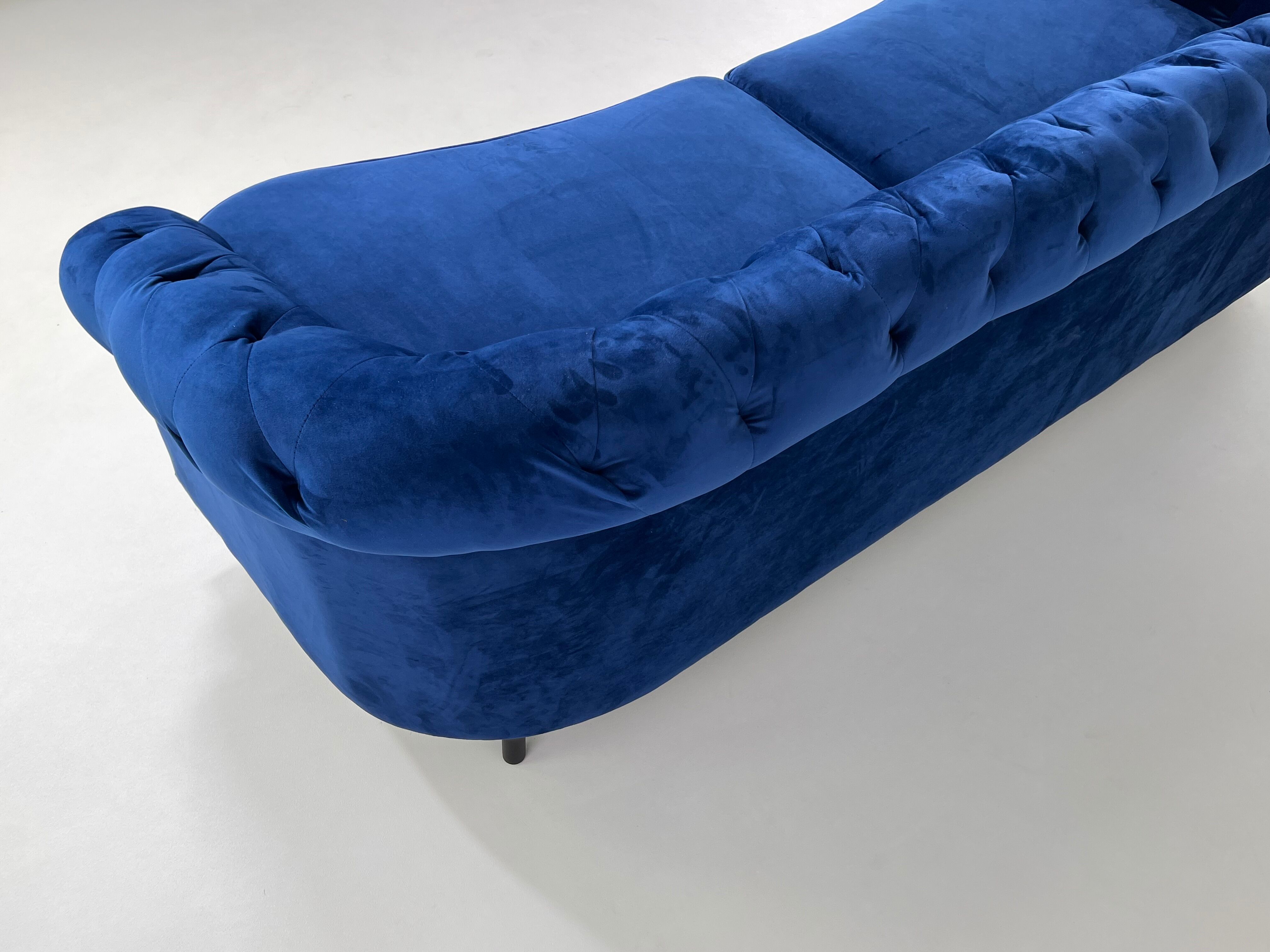 3-seater sofa type Chesterfield in blue velvet