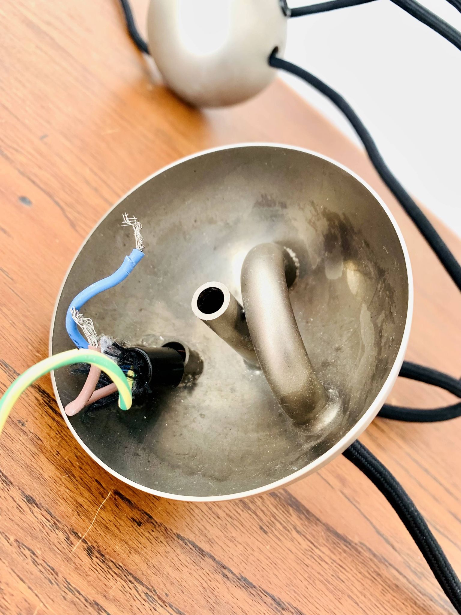 Lampe suspendue Opaline Posa 36 avec contrepoids par Florian Schulz