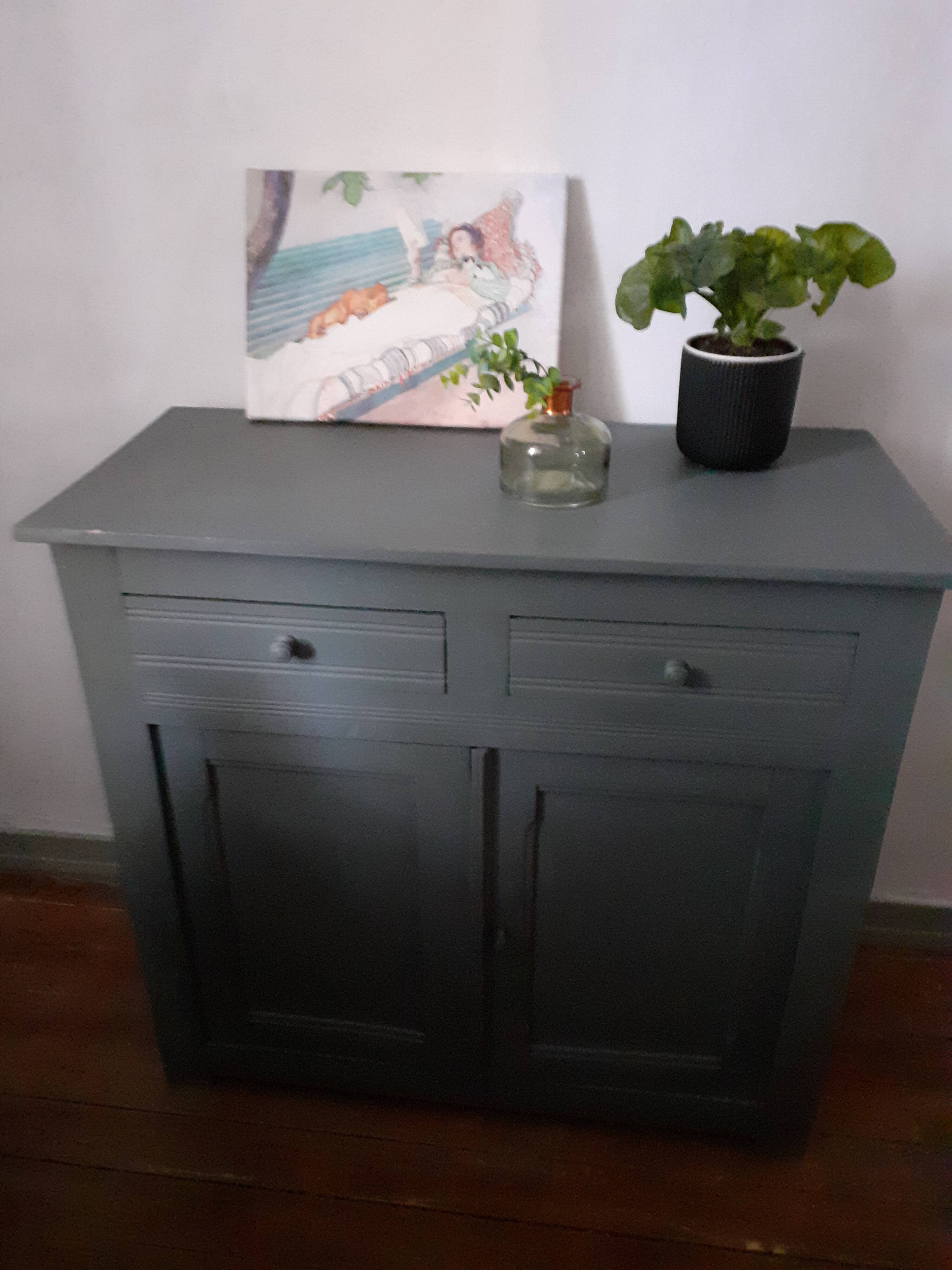 Buffet parisien gris fonce