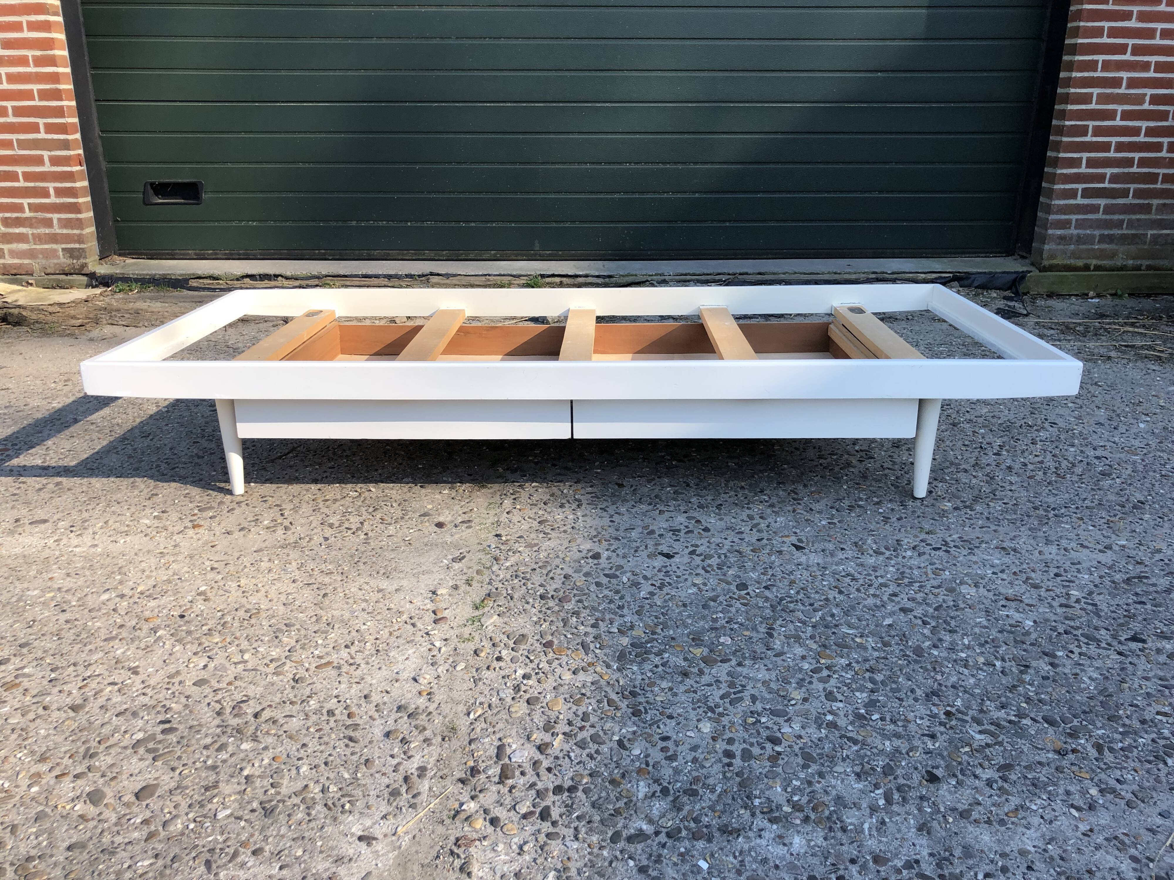 Vintage teak meridian