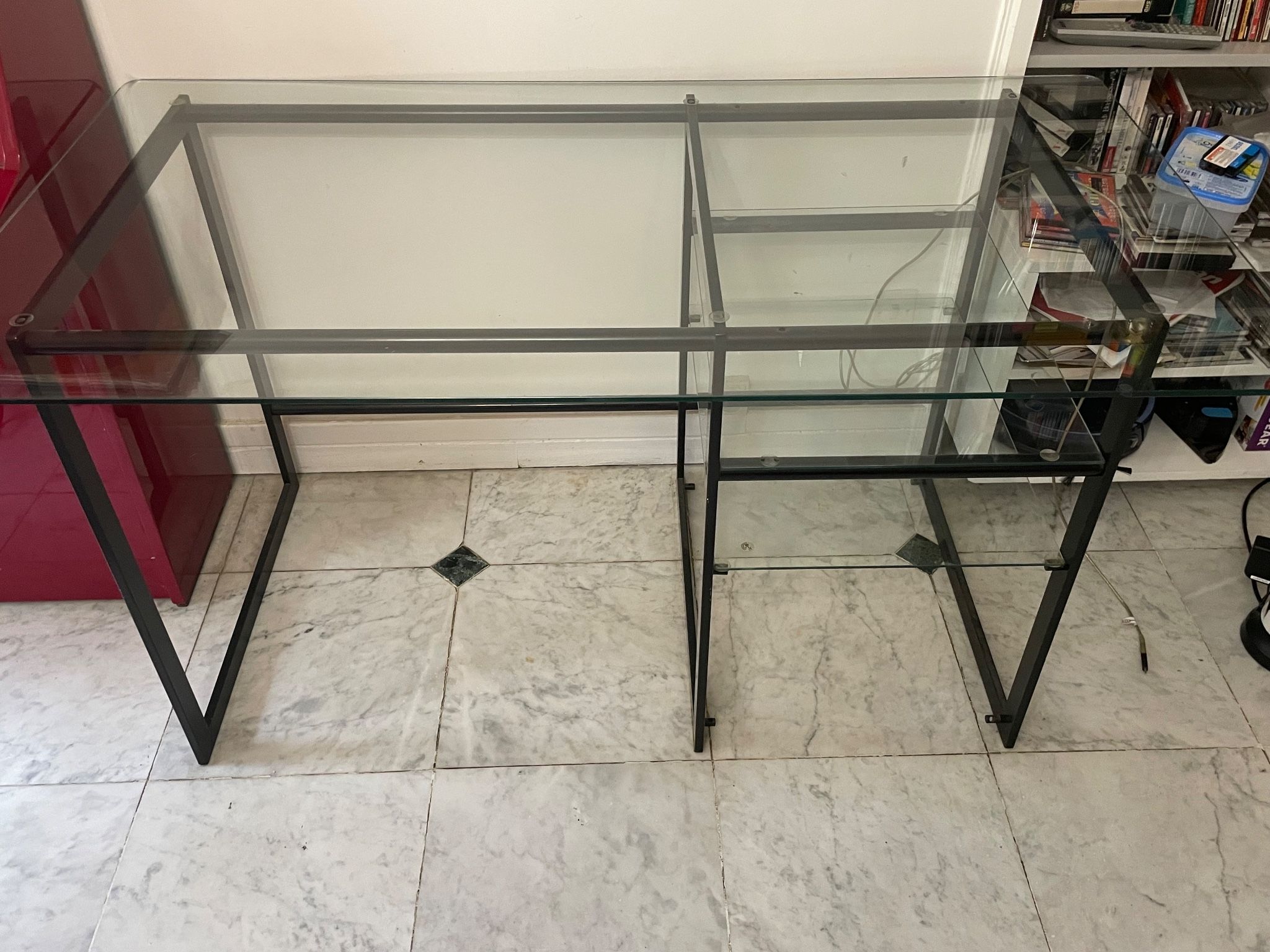Large desk design in glass and black metal