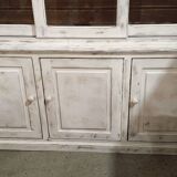 Buffet with 2 glass doors