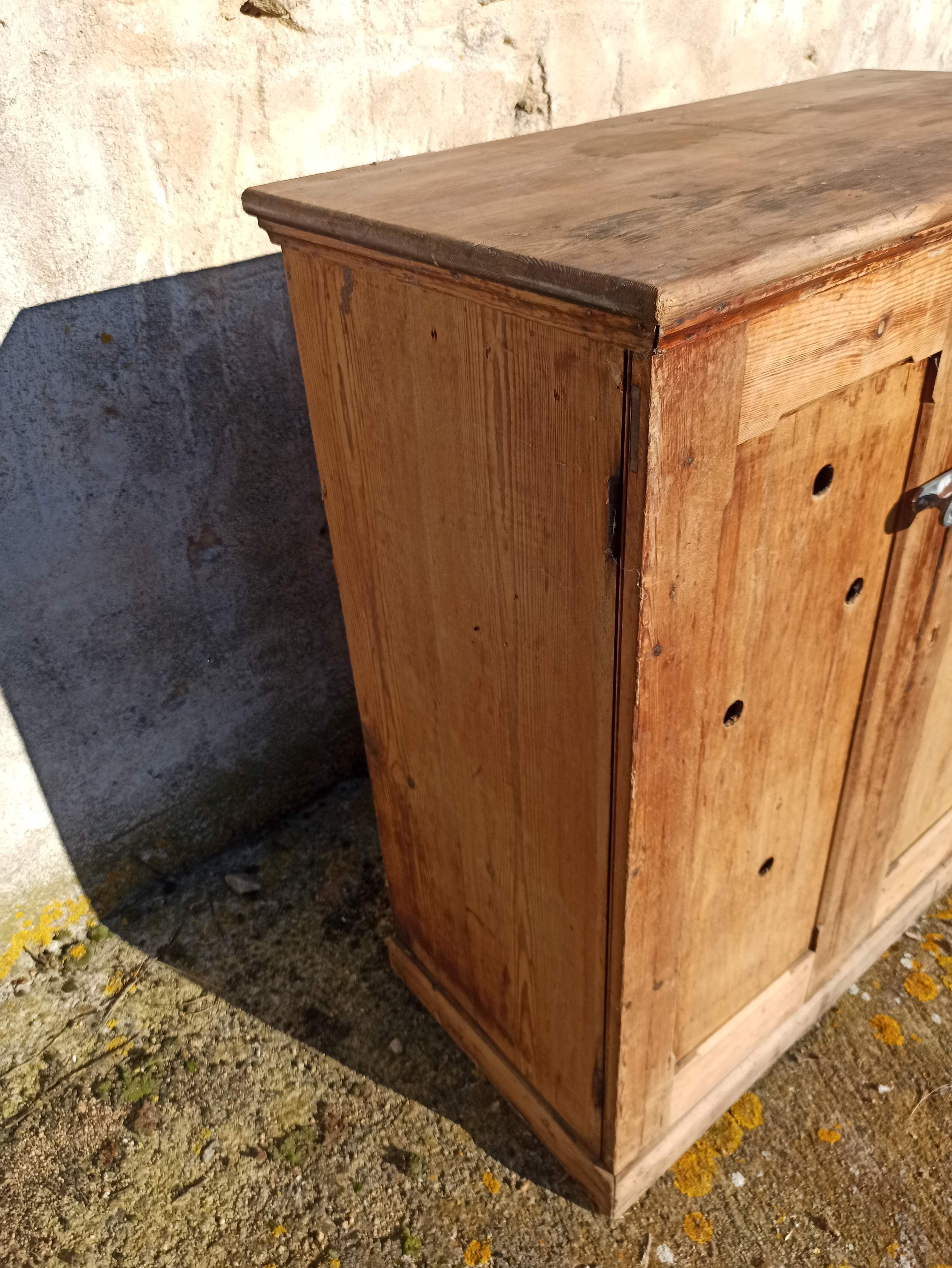 Low sideboard 2 doors