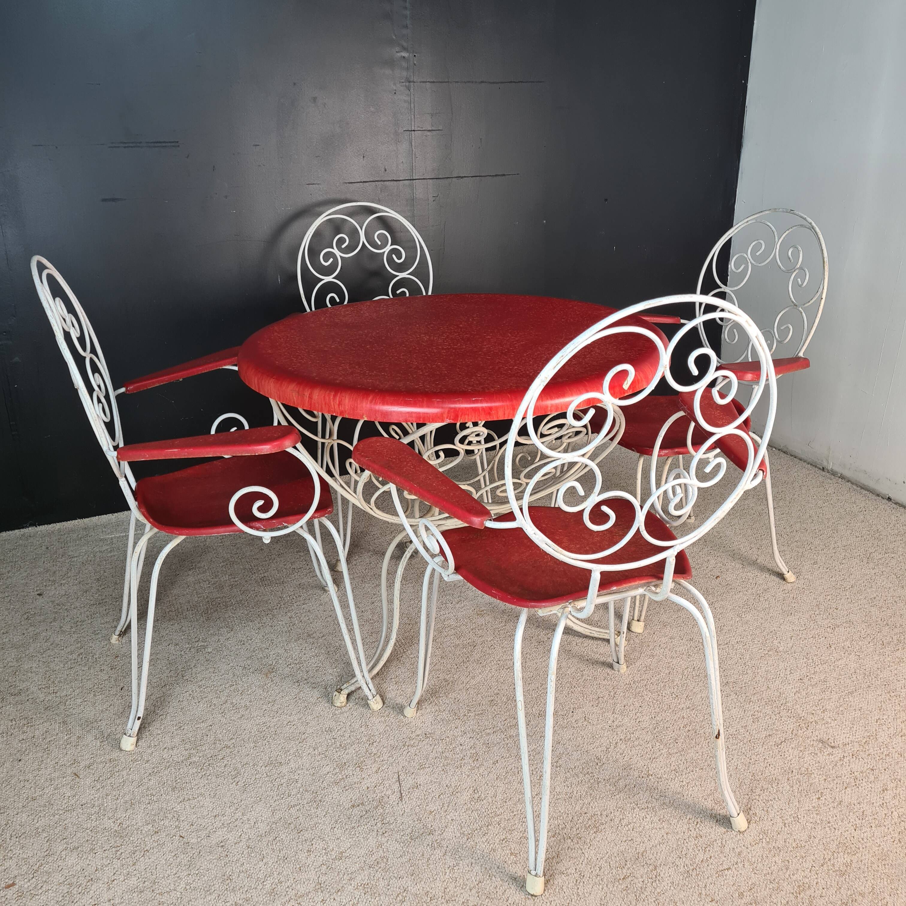 Rare 1950s garden furniture set - wrought iron & fibreglass - 5 pieces