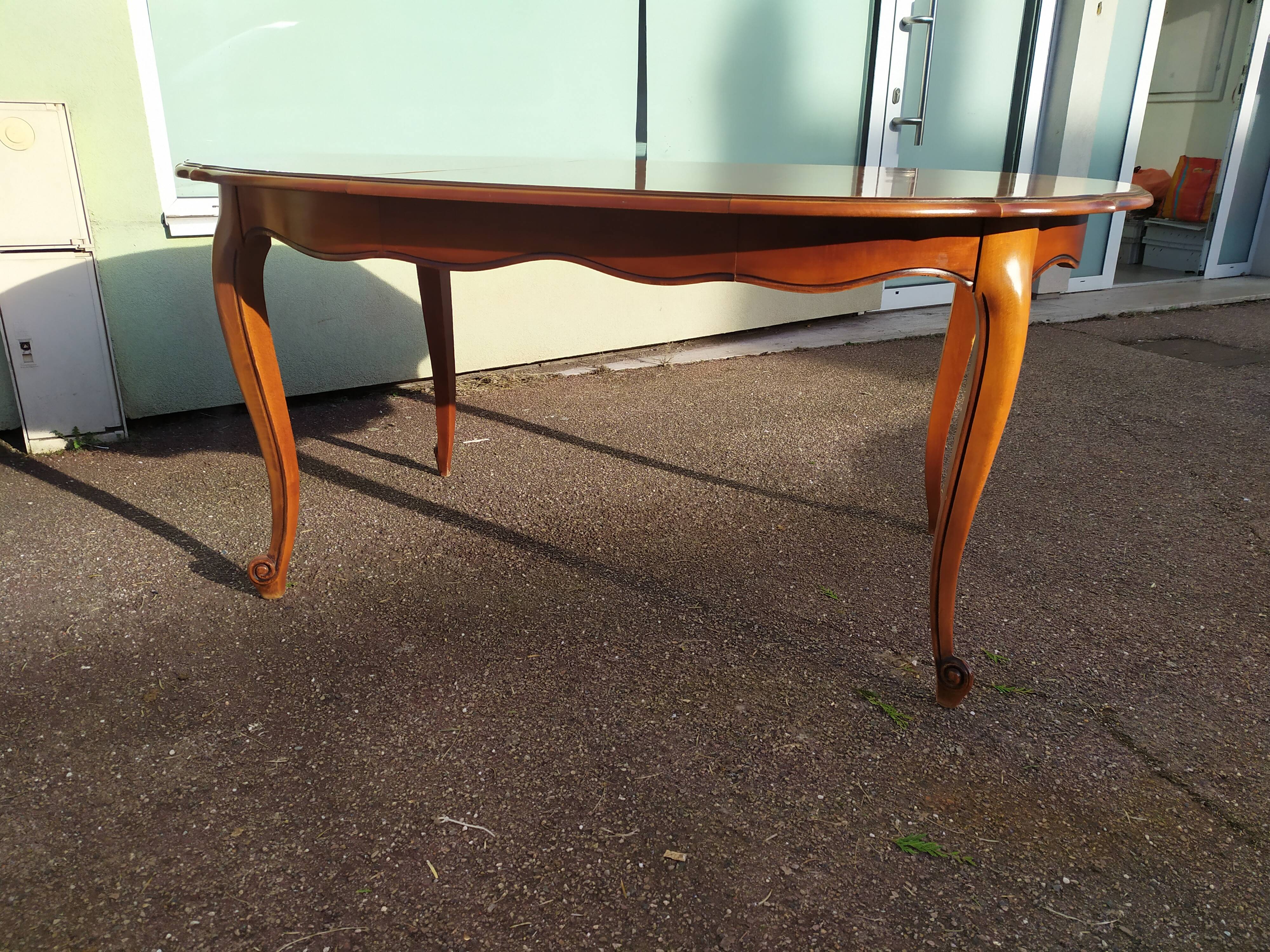 Louis XV style wooden dining table