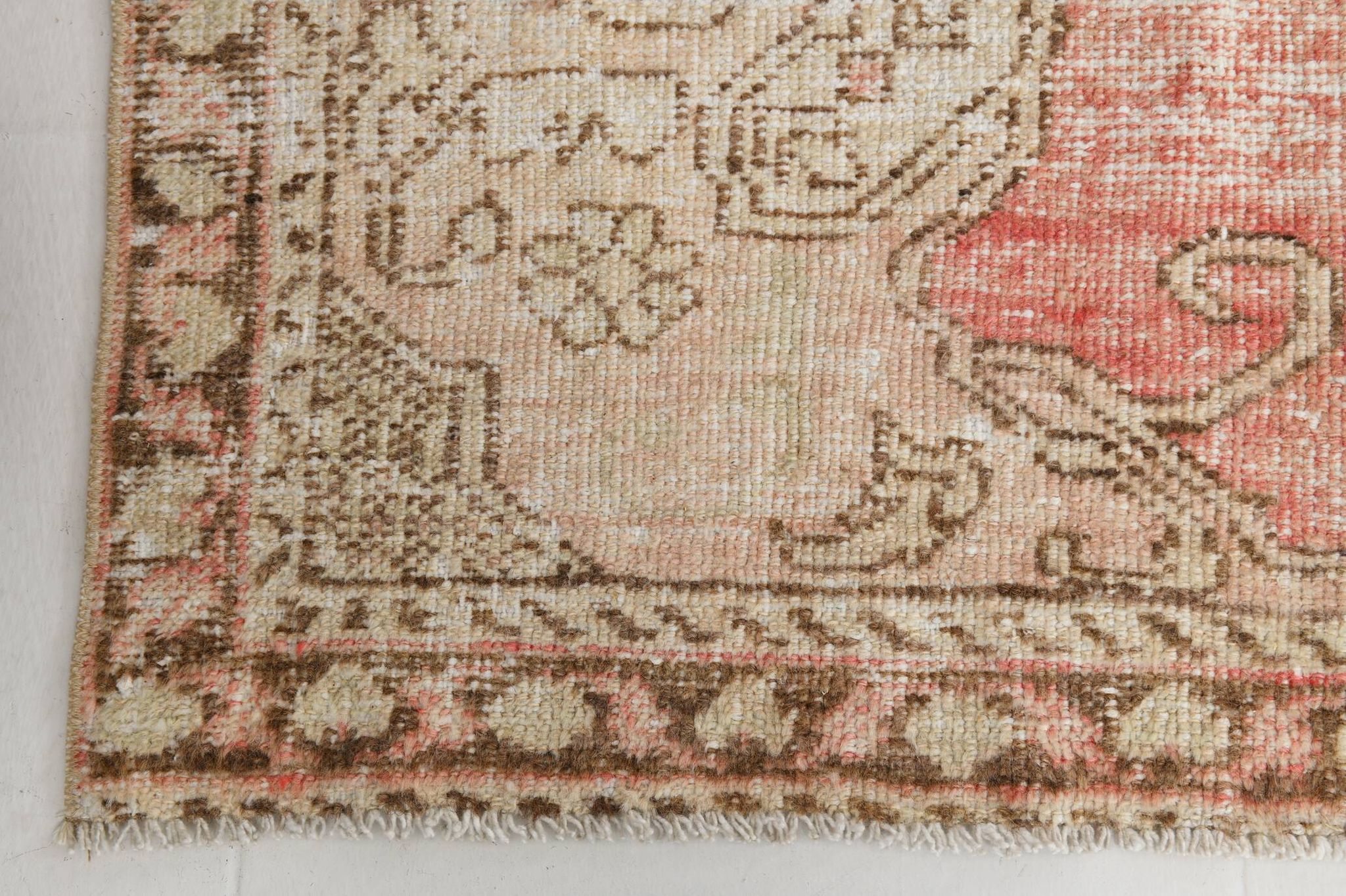 Pale Red & Brown Classic Persian Rug, 124x197Cm