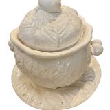 Slip tureen