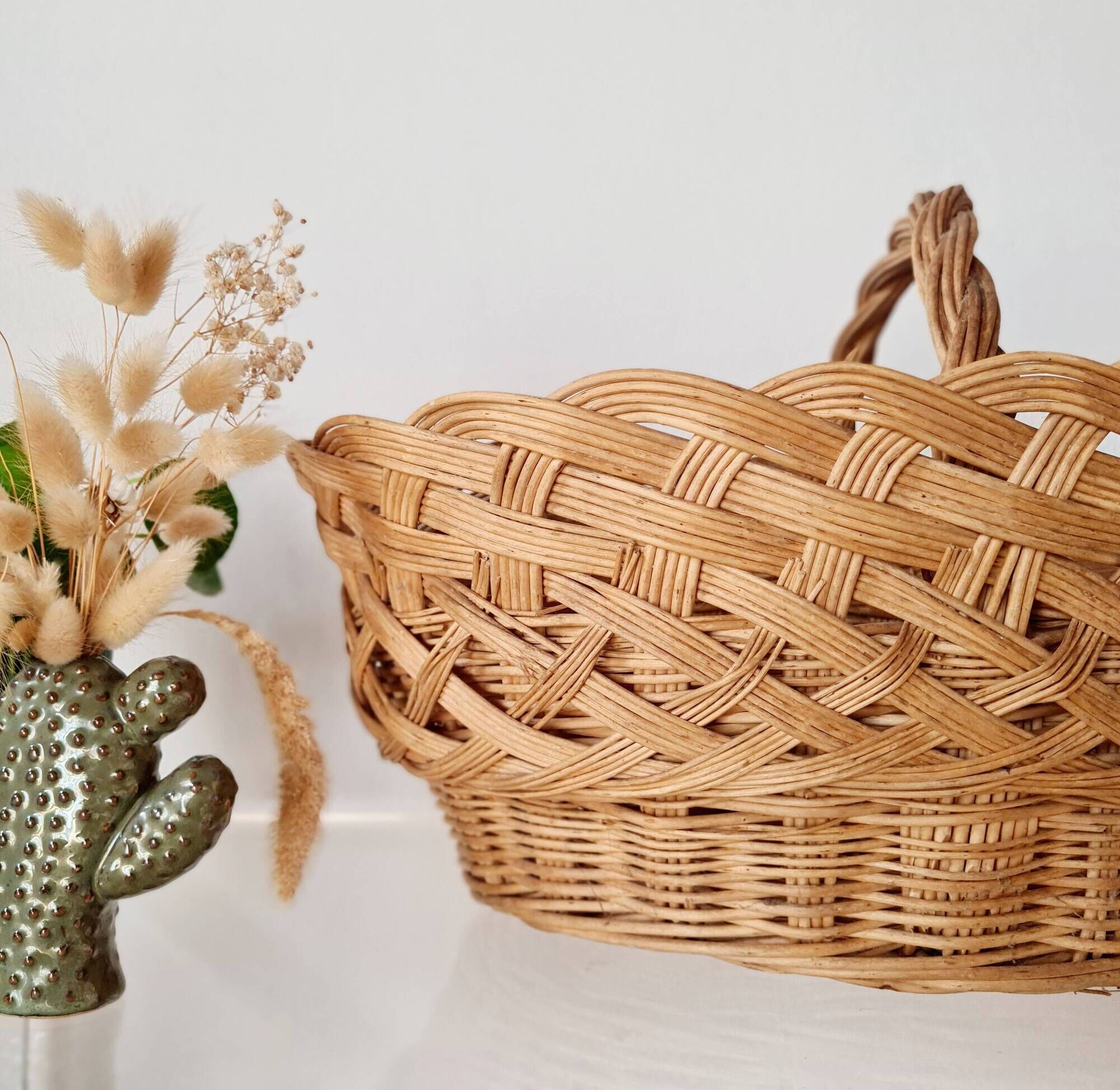 Vintage wicker basket – bohemian decorative storage