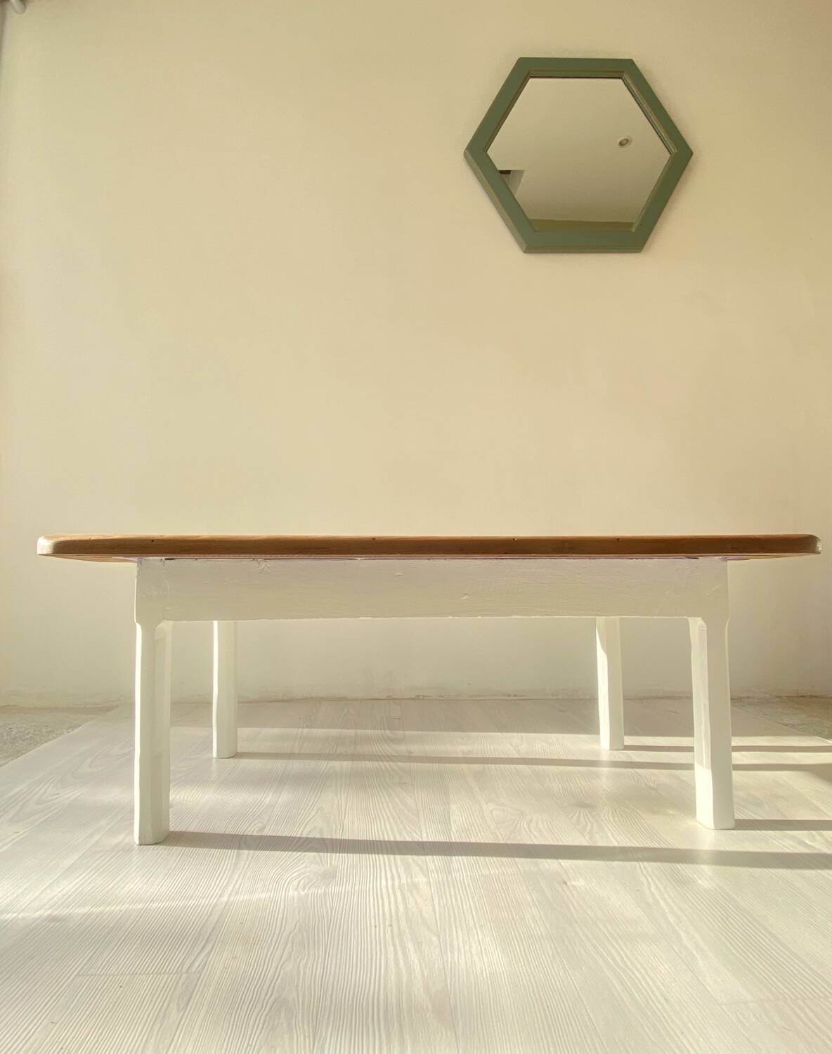 Restored antique coffee table – Natural oak and cream legs