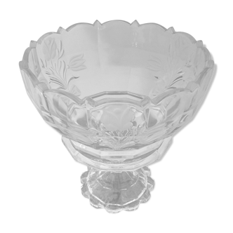 Chiseled crystal empty pocket cup