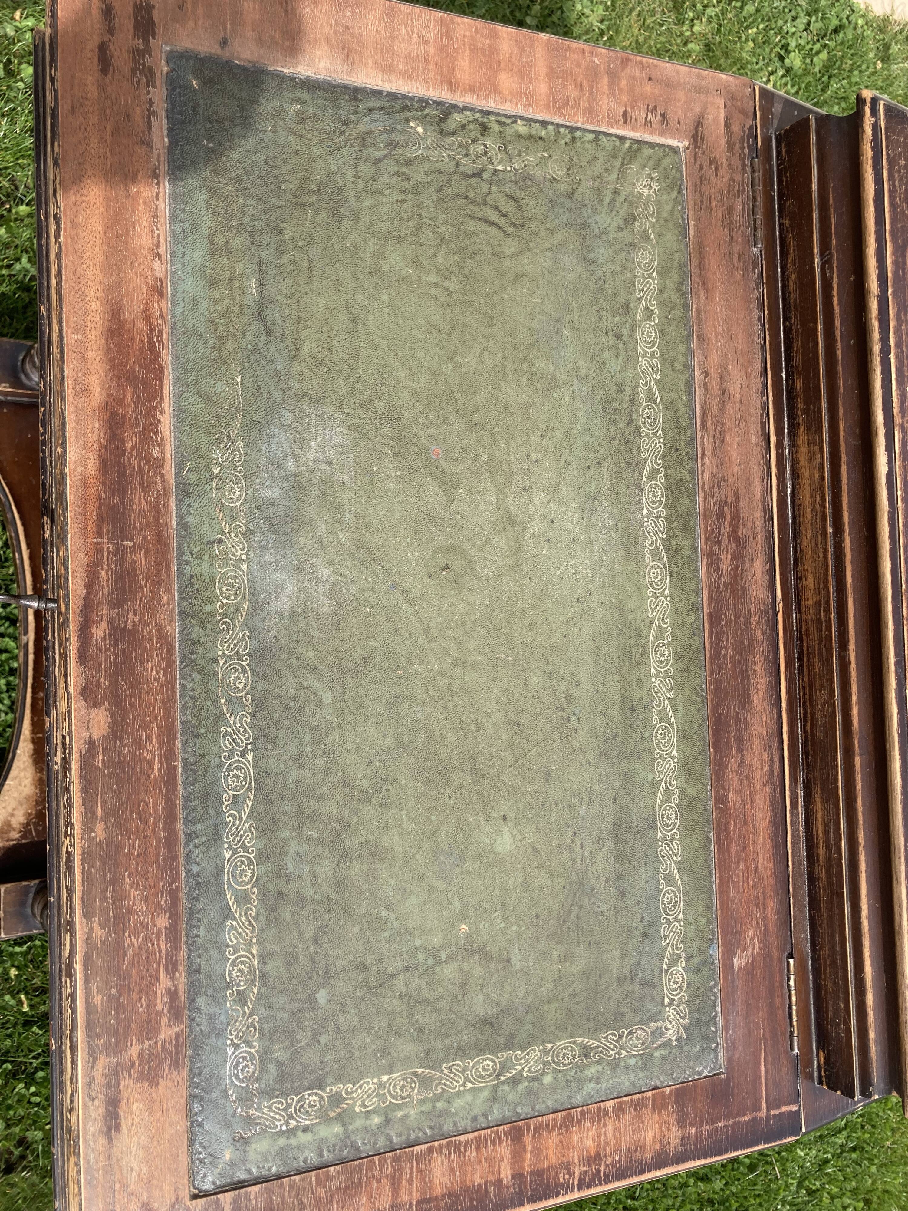 Bureau secrétaire Davenport