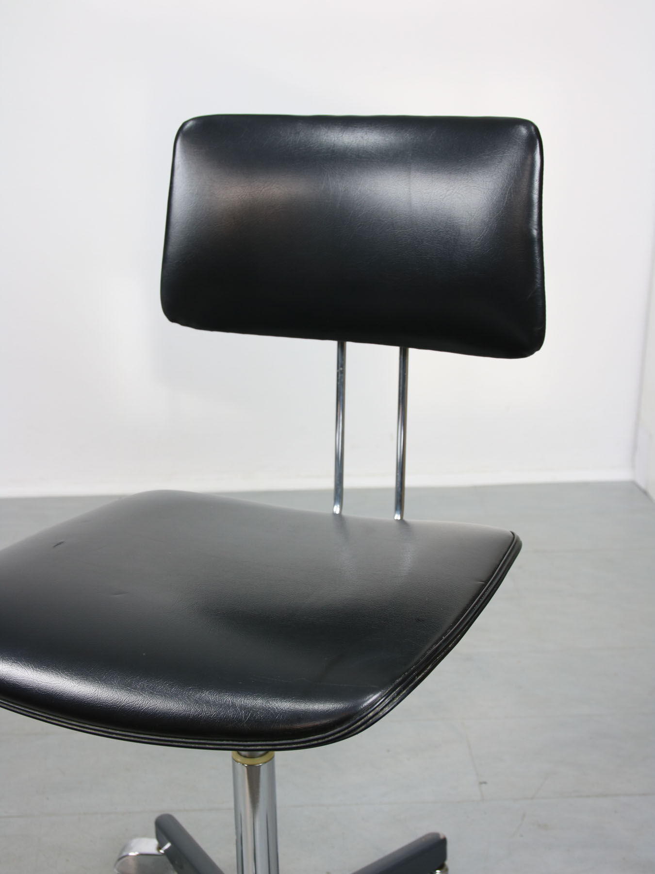Mid-Century Black Office Swivel Chair from Stol Kamnik