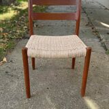 Set of 6 Mid-Century chairs model 84 Niels O. Møller in brown wood and paper cord.