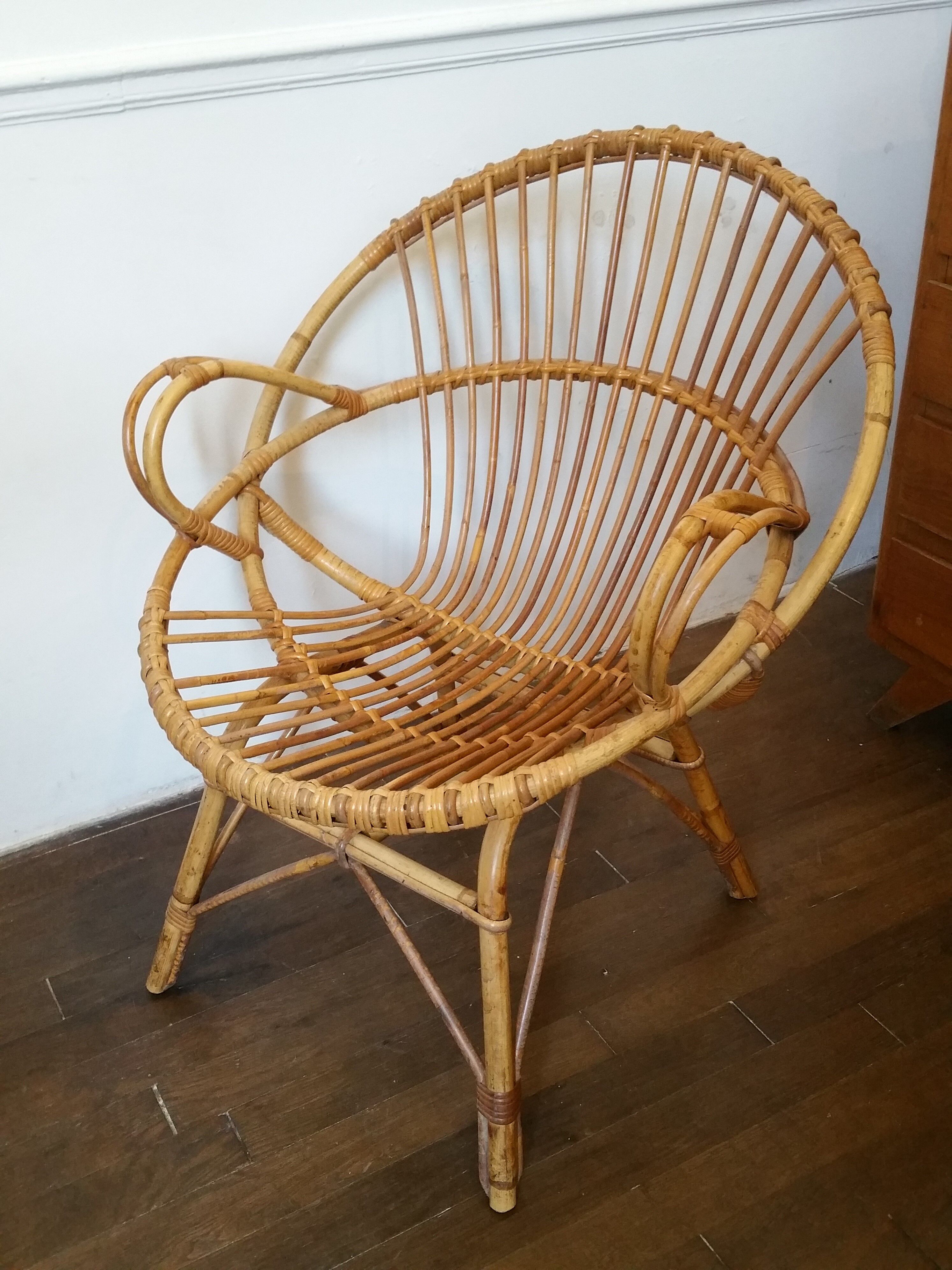 Paire de fauteuils corbeille