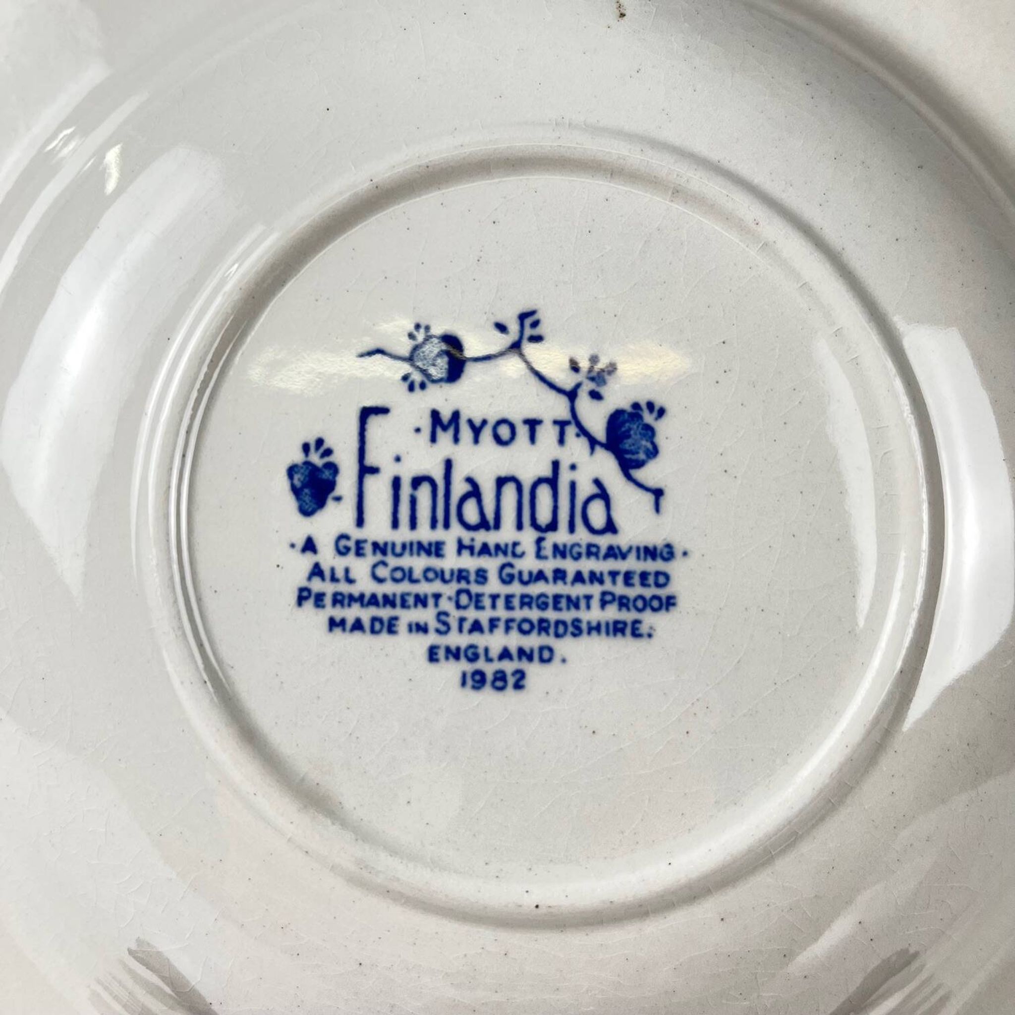 Set of 6 "Finlandia" soup plates by Myott, Staffordshire, UK