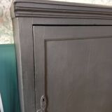 Parisian wardrobe revisited in black