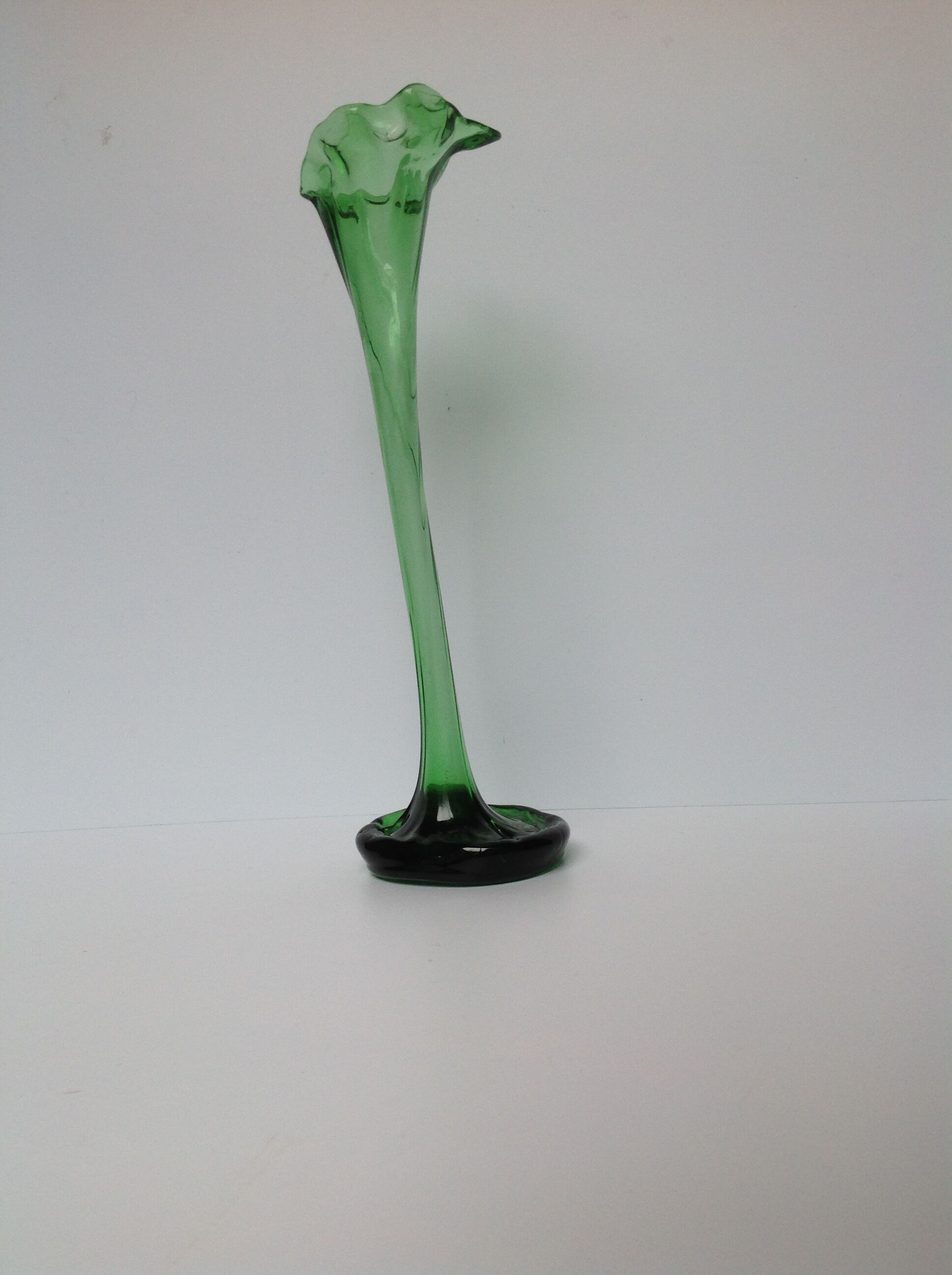 Green soliflore vase