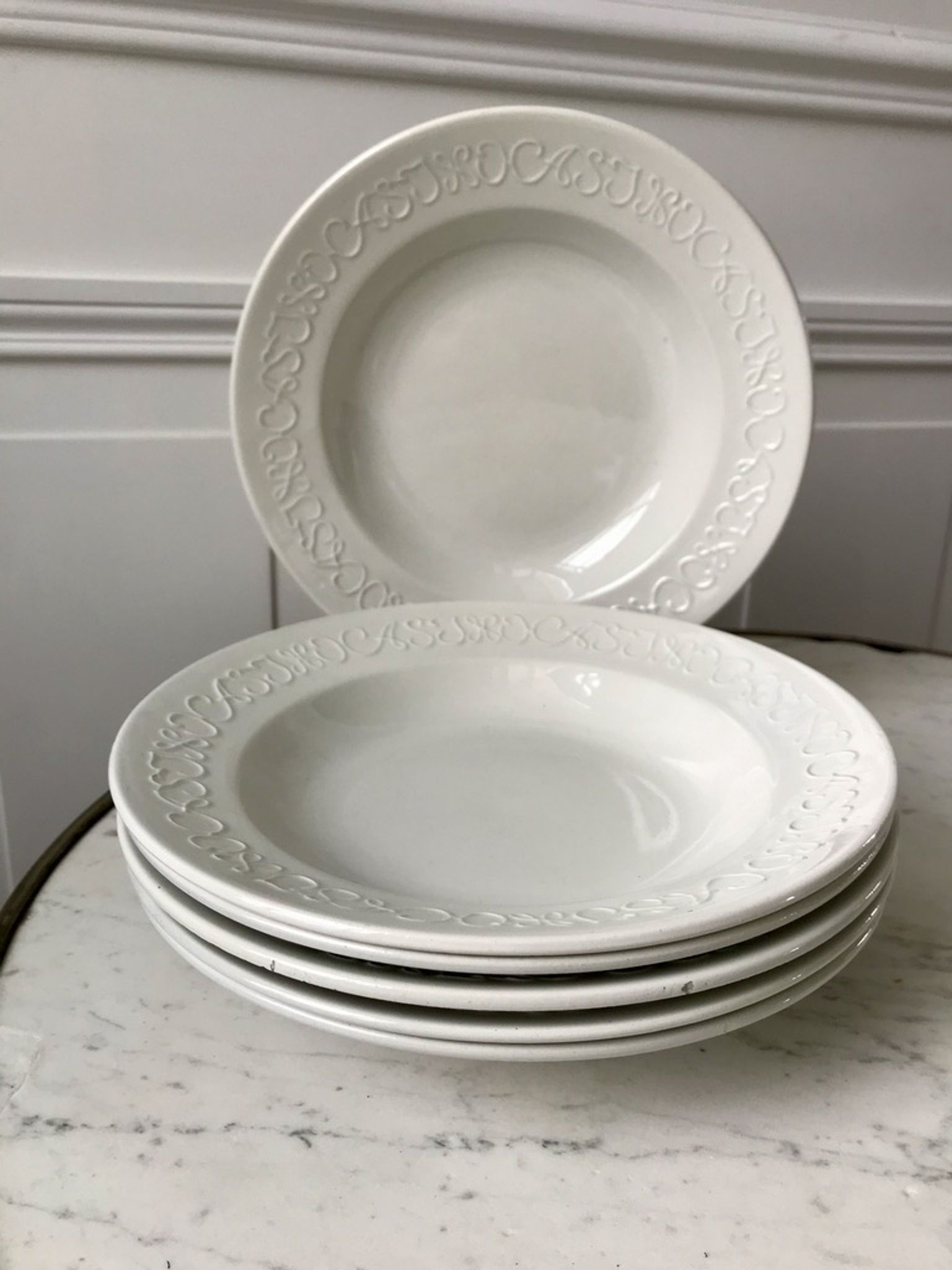 Set of 6 hollow plates Digoin Sarreguemines model Alphabet relief white 40s