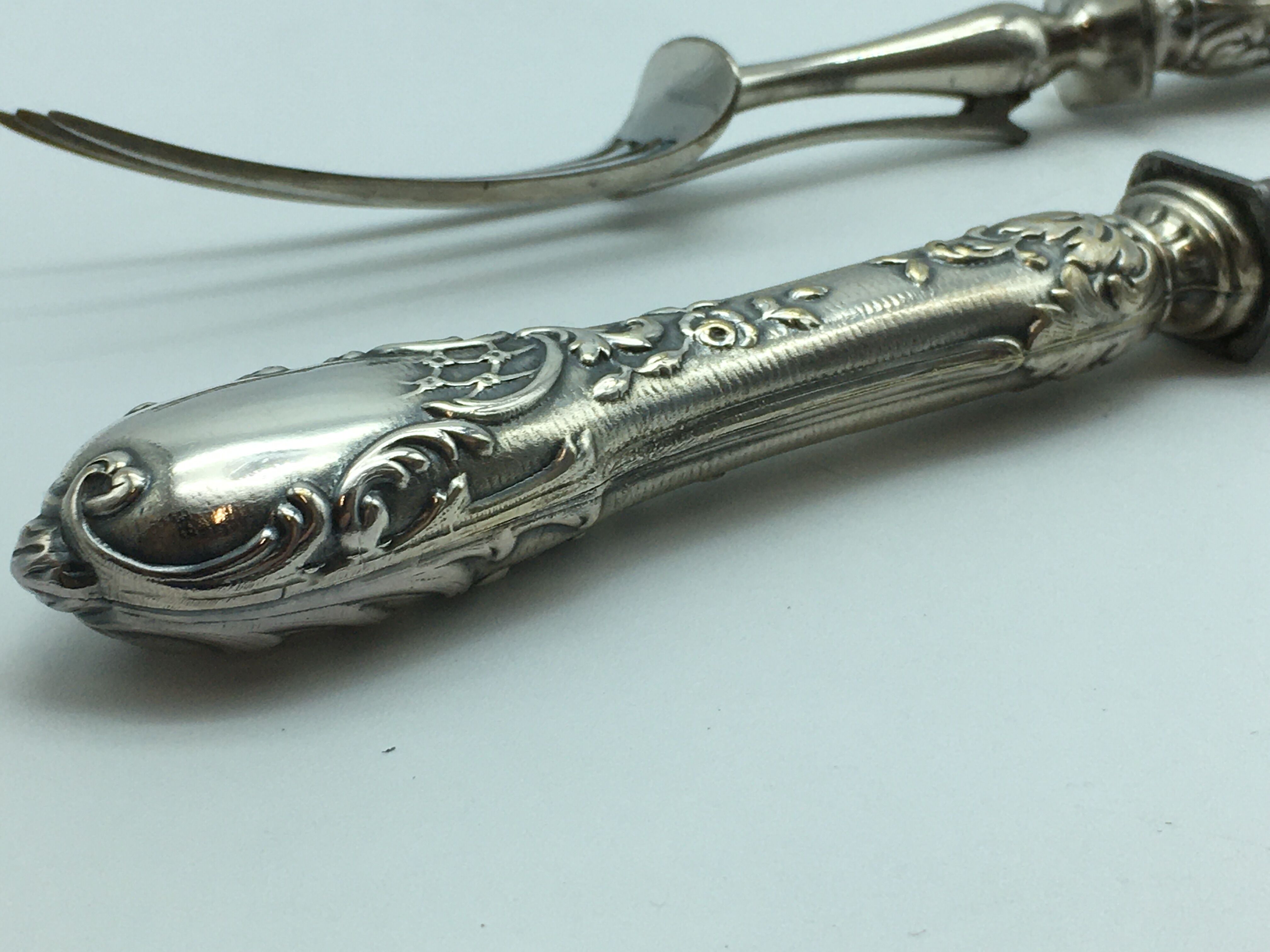 Box of cutlery with leg / roast silver filled.