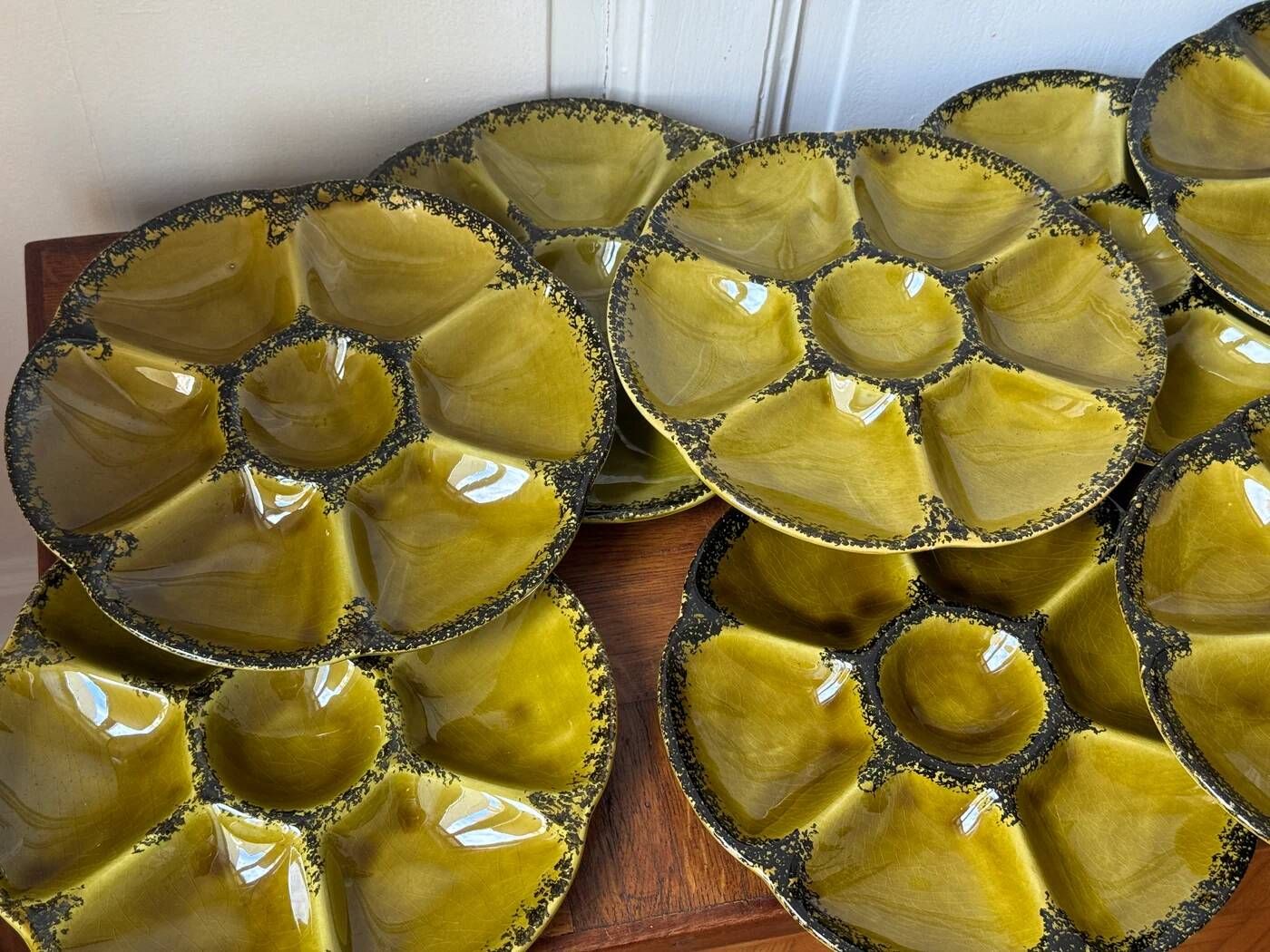 Lot d'assiettes en faïence de Gien