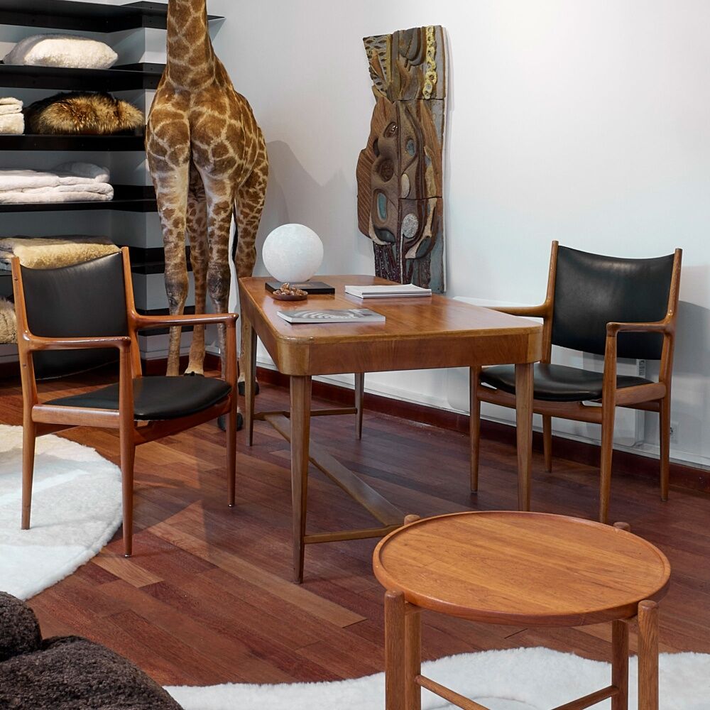Pair of armchairs JH-513 – Hans J. Wegner
