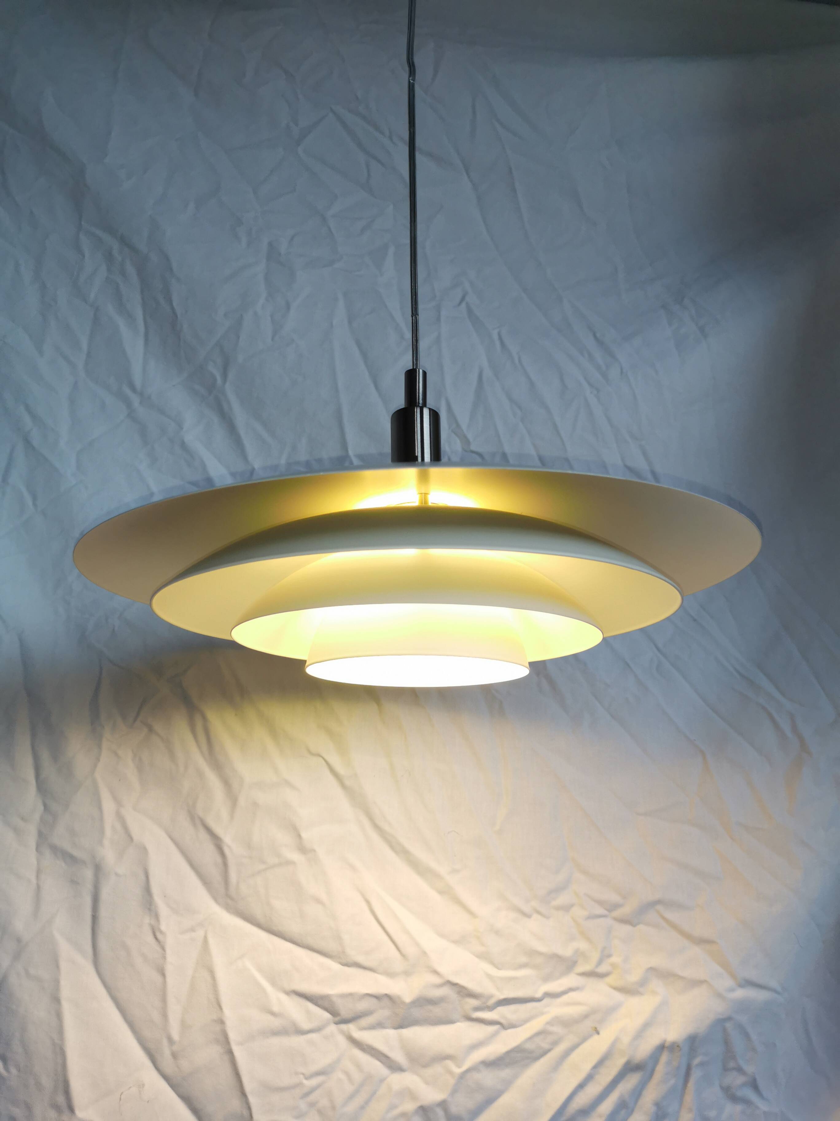 White pendant light, Scandinavian, space age, Poulsen style, 1990.